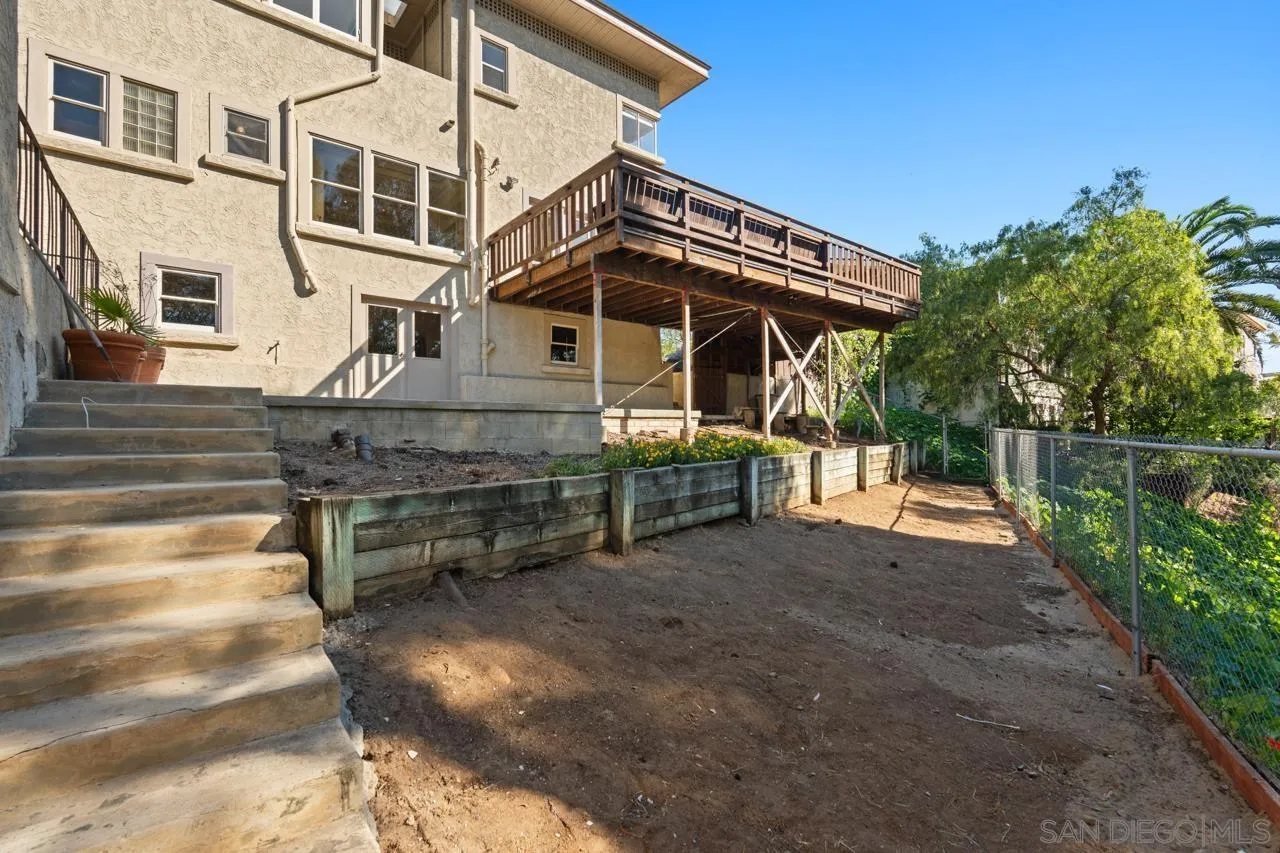 https://cdn.realtyfeed.com/cdn/127/260006645/240a1571feab019f826a45389414be5d.webp
