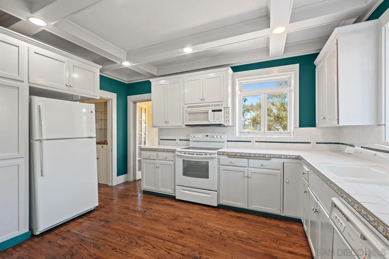 https://cdn.realtyfeed.com/cdn/127/260006645/565fcae4b3558cb5f6d7678d40747174.webp