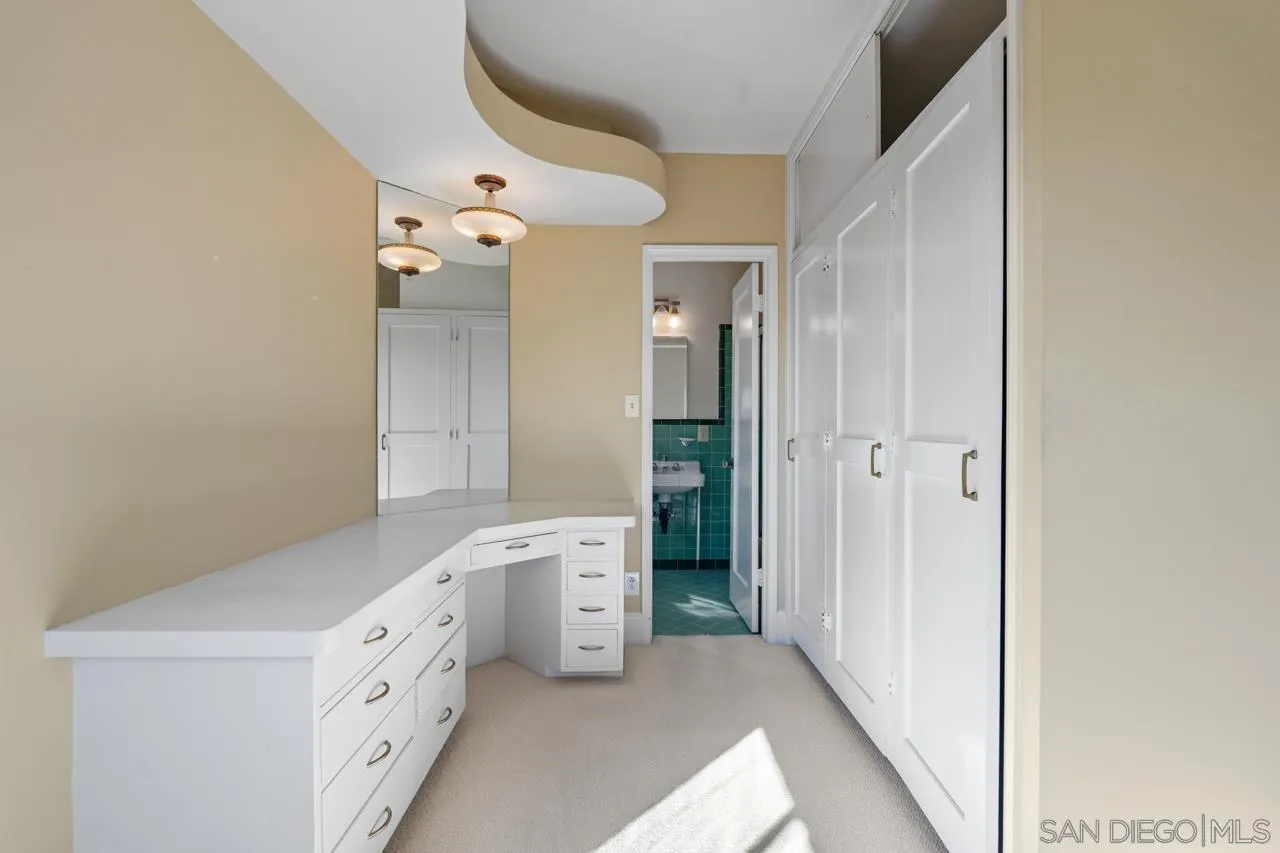 https://cdn.realtyfeed.com/cdn/127/260006645/99bef6ac238ff2ae2ac8719d738530b9.webp