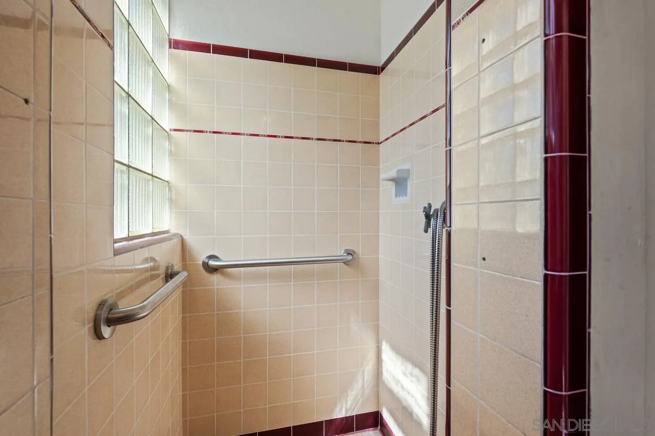 https://cdn.realtyfeed.com/cdn/127/260006645/cde800a20c9eabdc60203717b0b5137a.webp