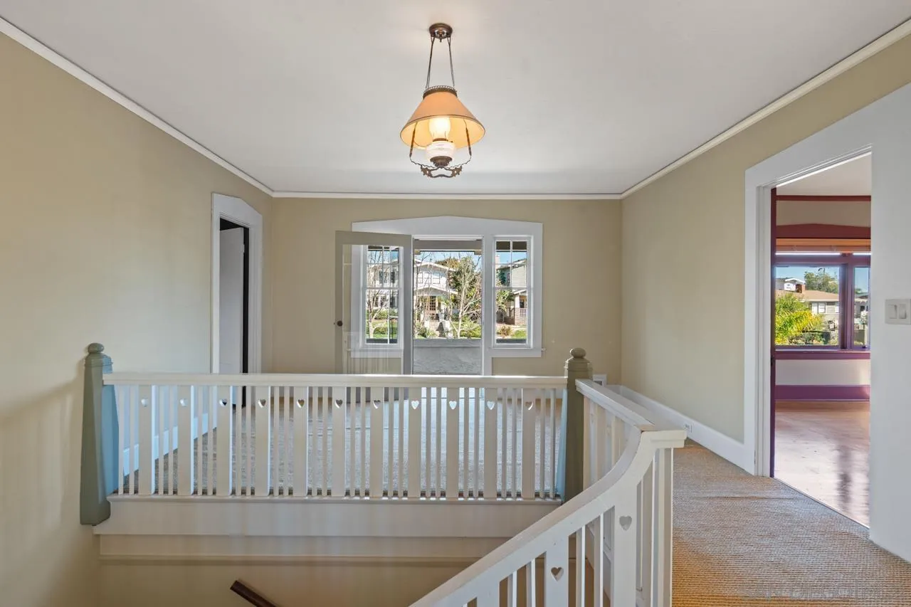 https://cdn.realtyfeed.com/cdn/127/260006645/f95eb77a977b9649bafe5a6788cd7873.webp