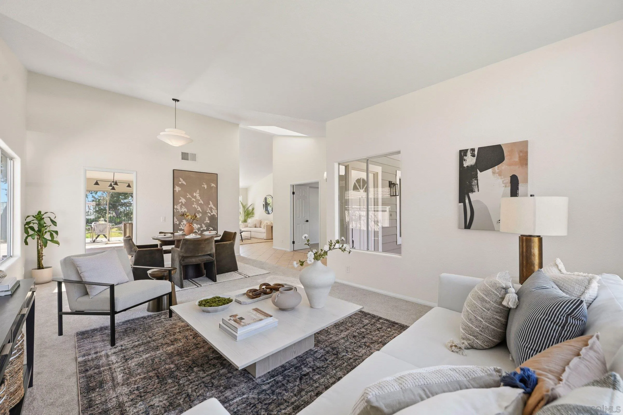 https://cdn.realtyfeed.com/cdn/127/260006652/0aea9b6fa61197ccb95e36b7c7985e24.webp