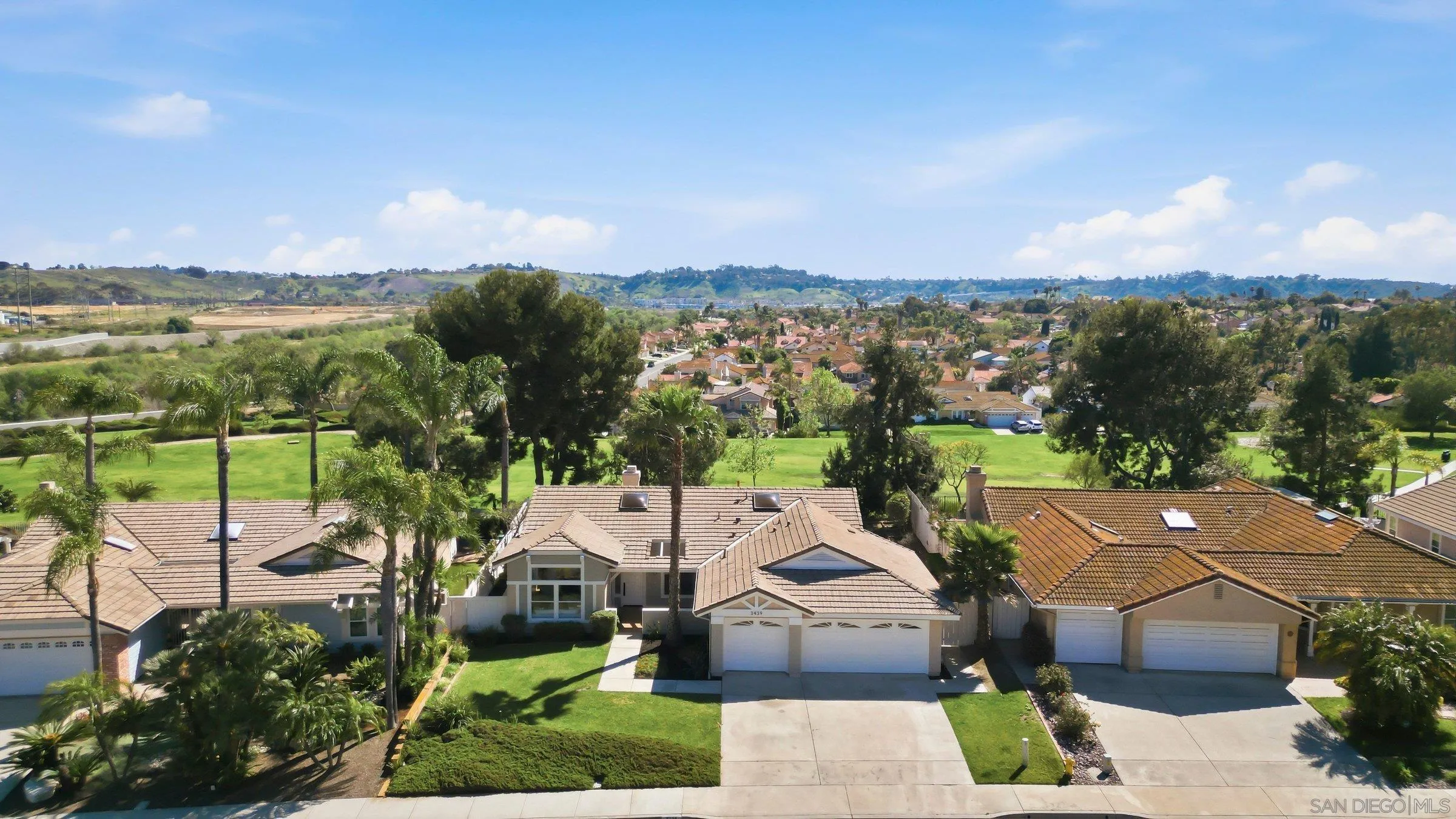 https://cdn.realtyfeed.com/cdn/127/260006652/5e86986456655d6a30f9f1e76928707b.webp