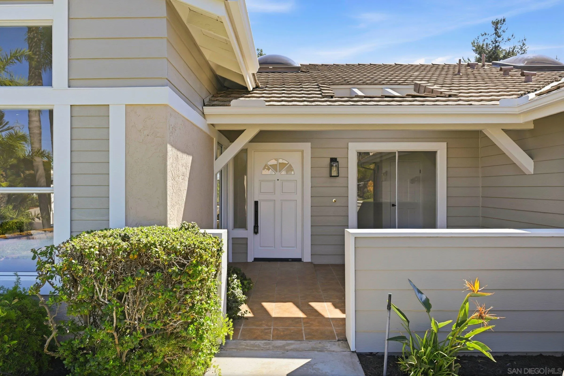 https://cdn.realtyfeed.com/cdn/127/260006652/a376aff218194ef736d54d8c90be23dc.webp
