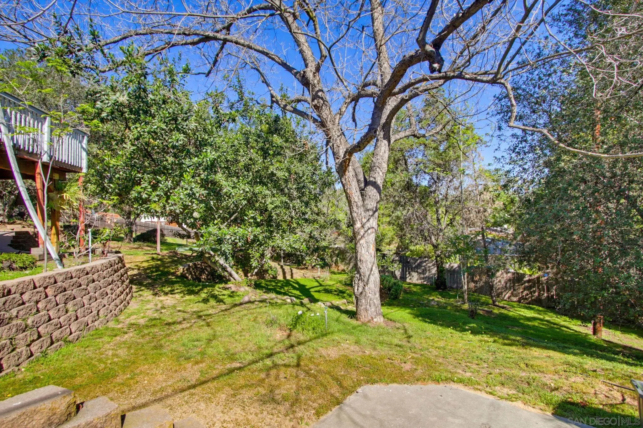 https://cdn.realtyfeed.com/cdn/127/260006654/106b8bb3d7e18d86896f9a8af5a92880.webp