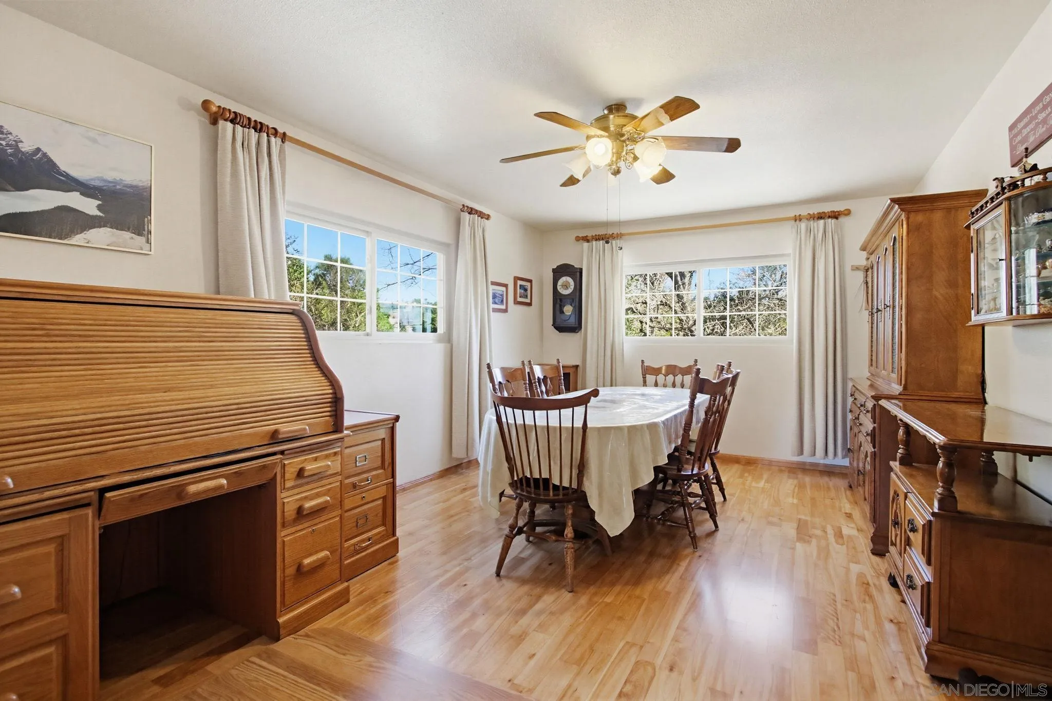 https://cdn.realtyfeed.com/cdn/127/260006654/346d04be4516e3332810a6249c604410.webp