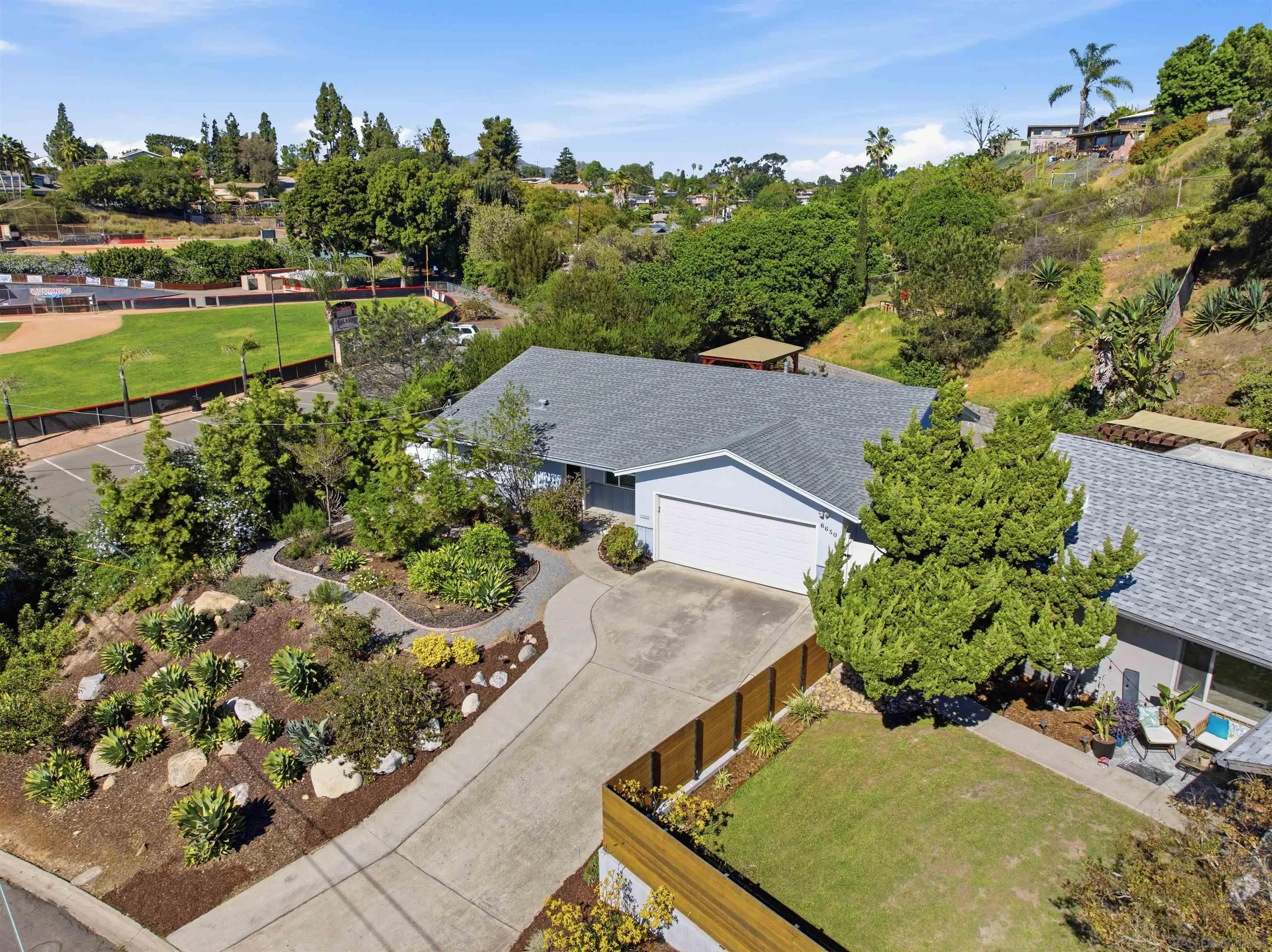 https://cdn.realtyfeed.com/cdn/127/260006660/0159486d54015f27e884229394a7a9bb.webp