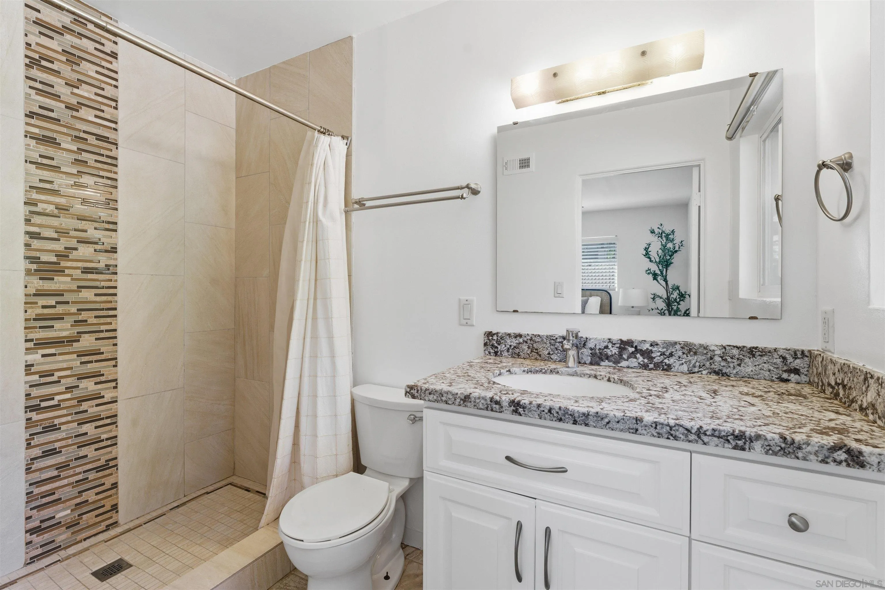 https://cdn.realtyfeed.com/cdn/127/260006660/4f663e8a692996248587e18aeaf41d88.webp