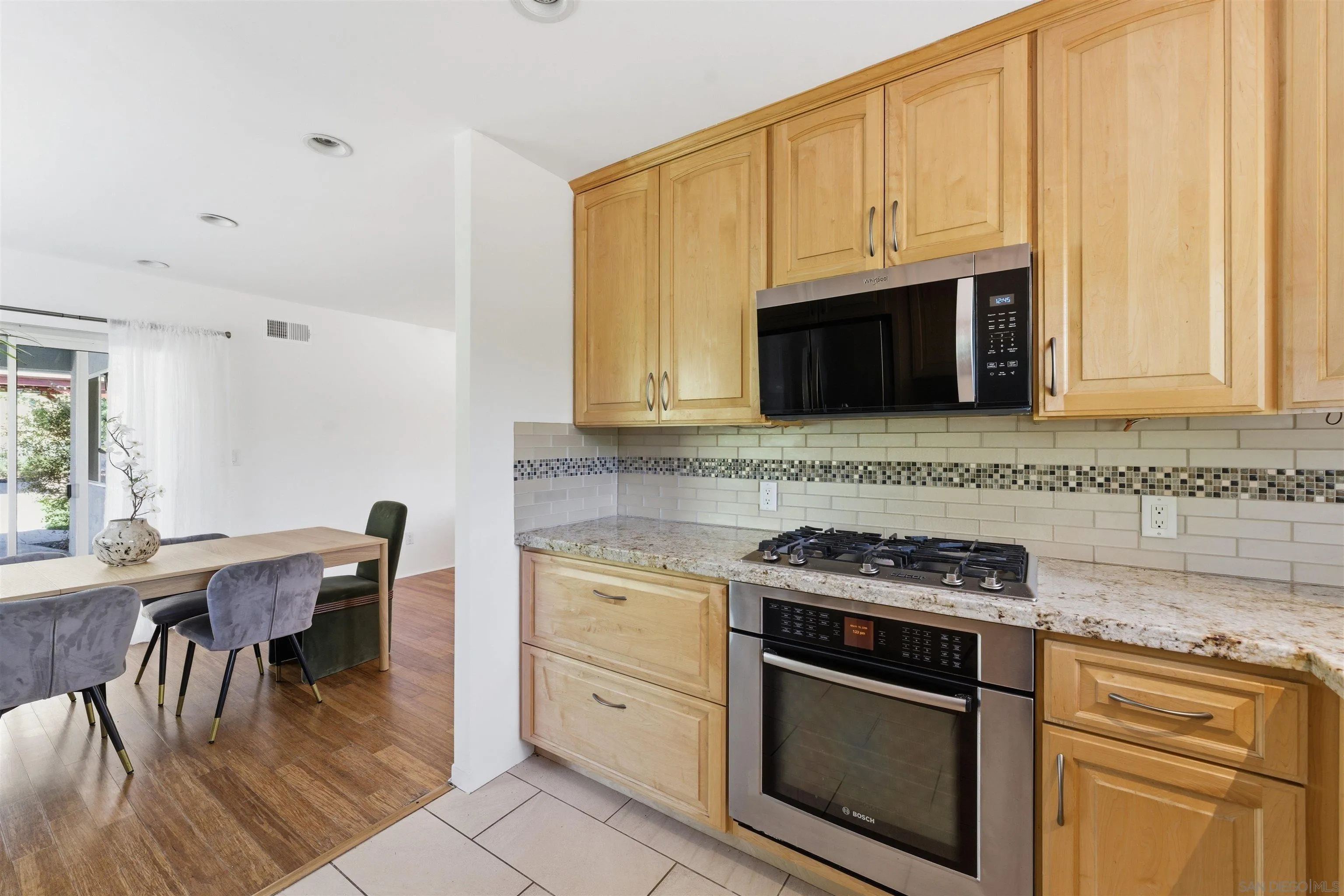 https://cdn.realtyfeed.com/cdn/127/260006660/83c4b5251c0527e0750c4b0278c7de71.webp