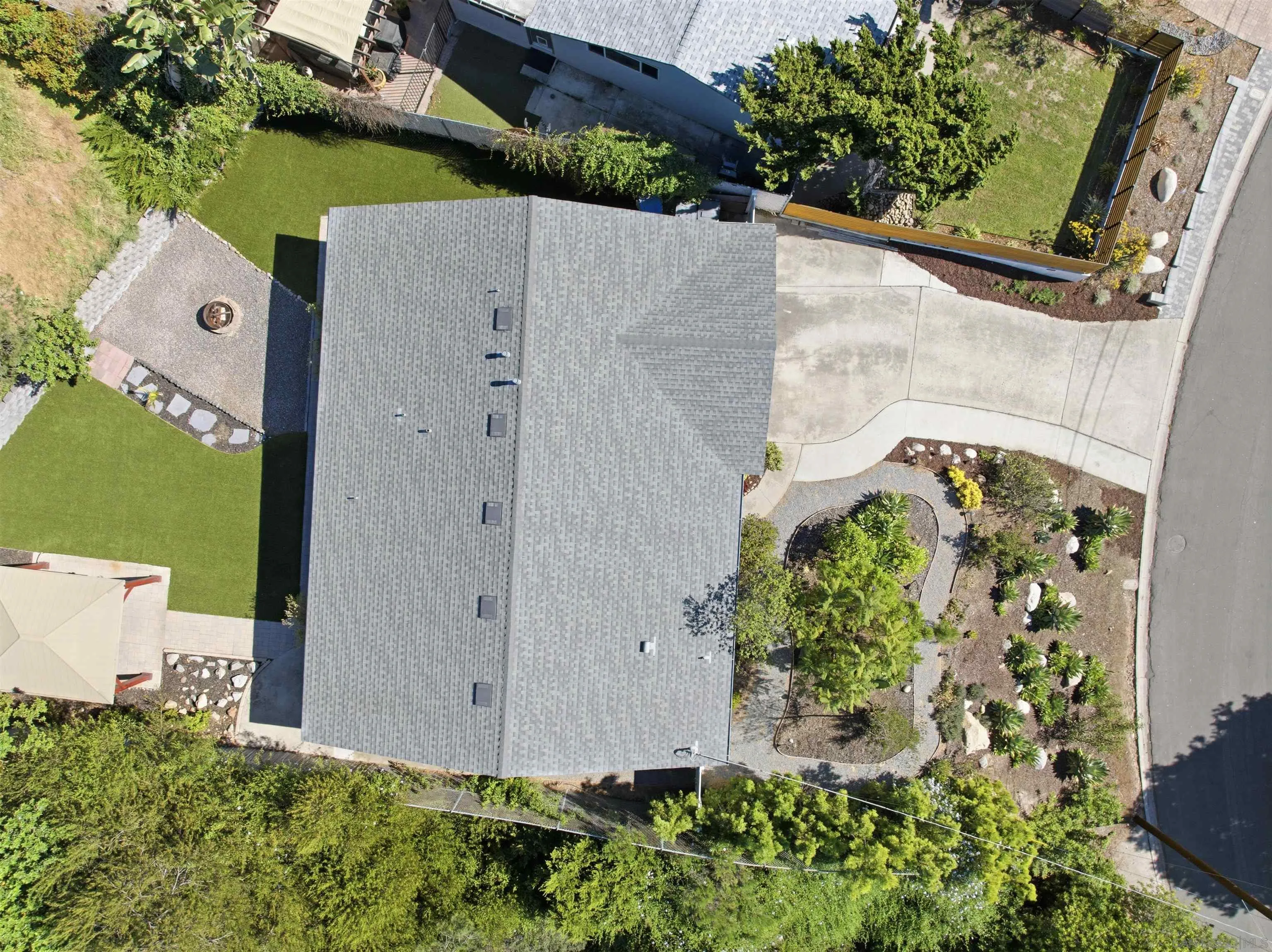 https://cdn.realtyfeed.com/cdn/127/260006660/d18789e1f1651e26718371f3993daa10.webp