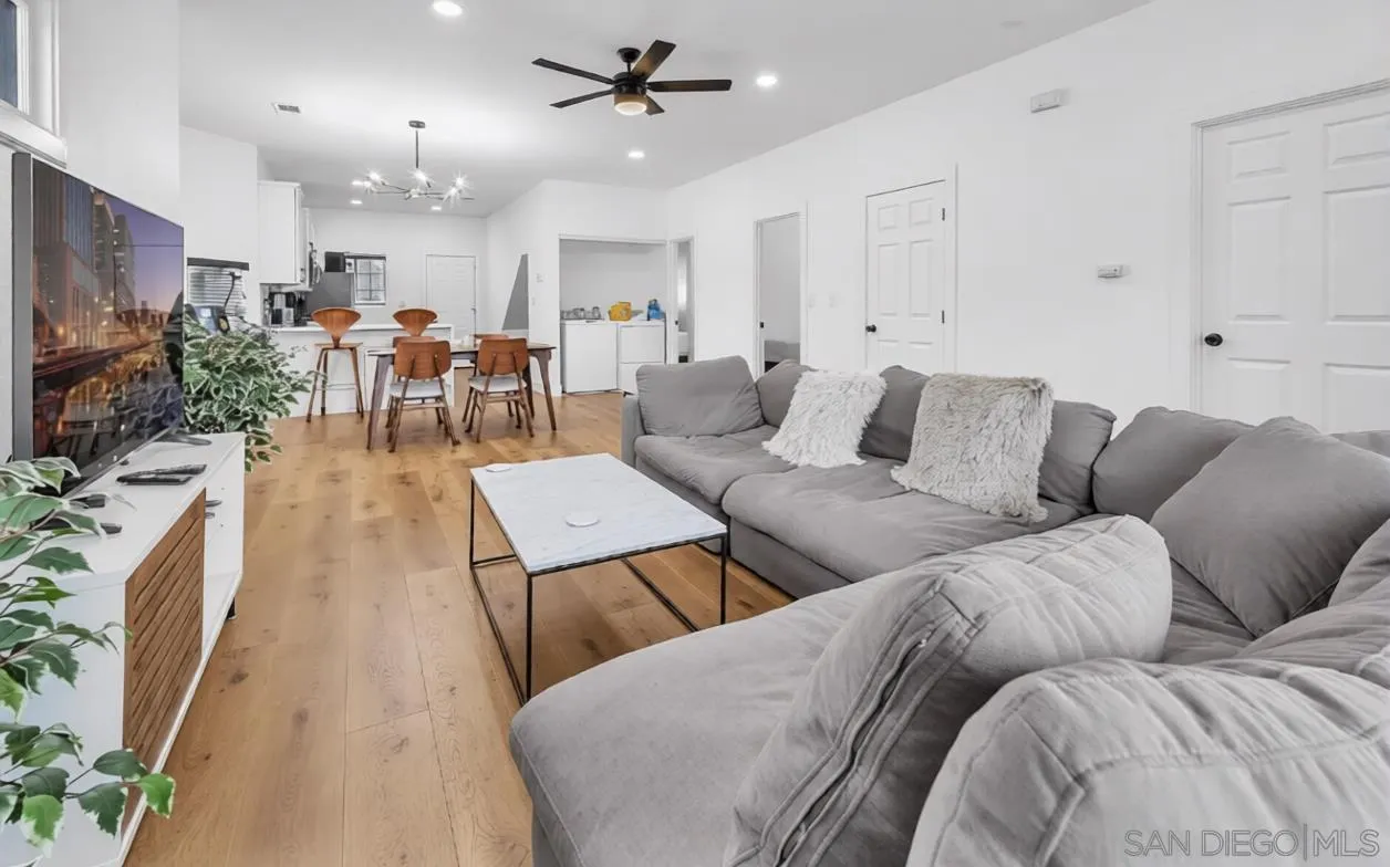https://cdn.realtyfeed.com/cdn/127/260006661/47c3f3df8f400536efc50e4c51d82fa1.webp