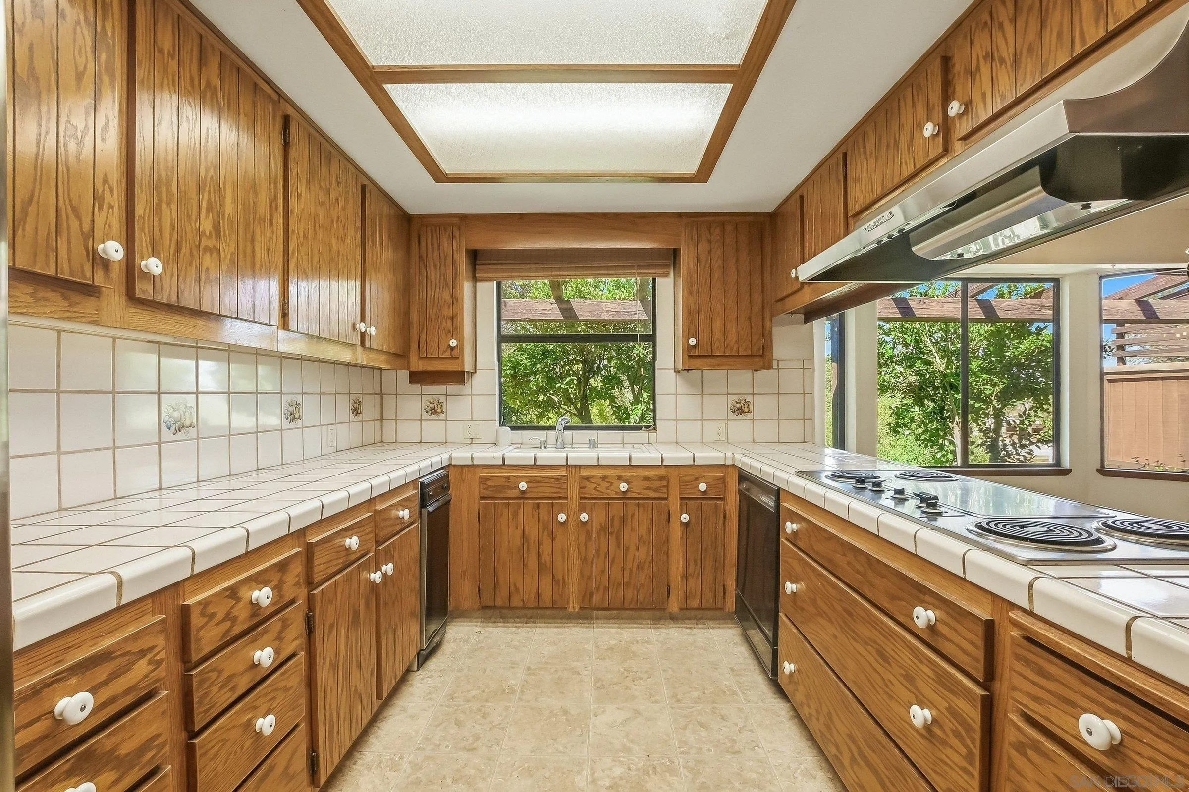 https://cdn.realtyfeed.com/cdn/127/260006664/5b9943cf8aa70109a1cc3ac6d2522bb8.webp