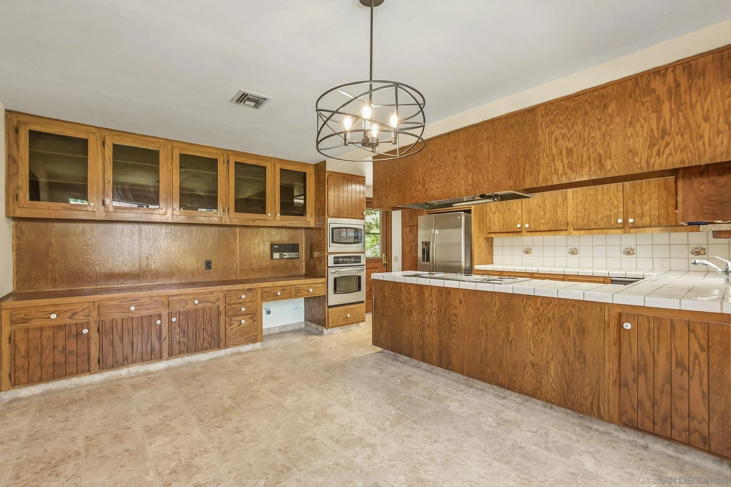 https://cdn.realtyfeed.com/cdn/127/260006664/9d415166185fd58dd7c081bf9da25acd.webp