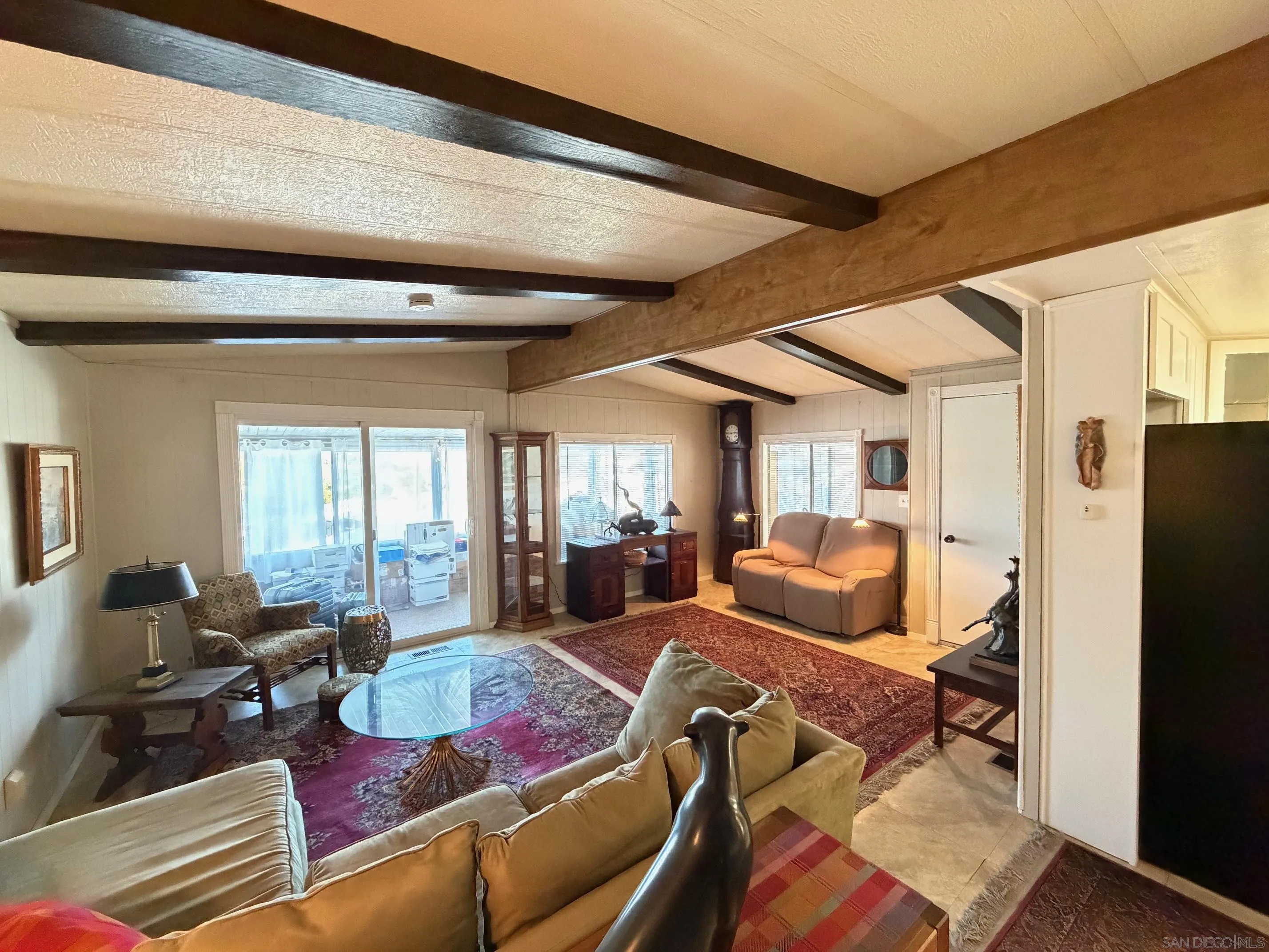 https://cdn.realtyfeed.com/cdn/127/260006667/9efe844335730750aaf25bb65dd700f9.webp