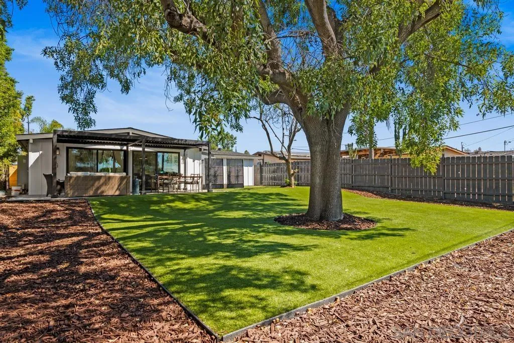 https://cdn.realtyfeed.com/cdn/127/260006669/4ba5b9687056081665e9a8b3e46105d6.webp