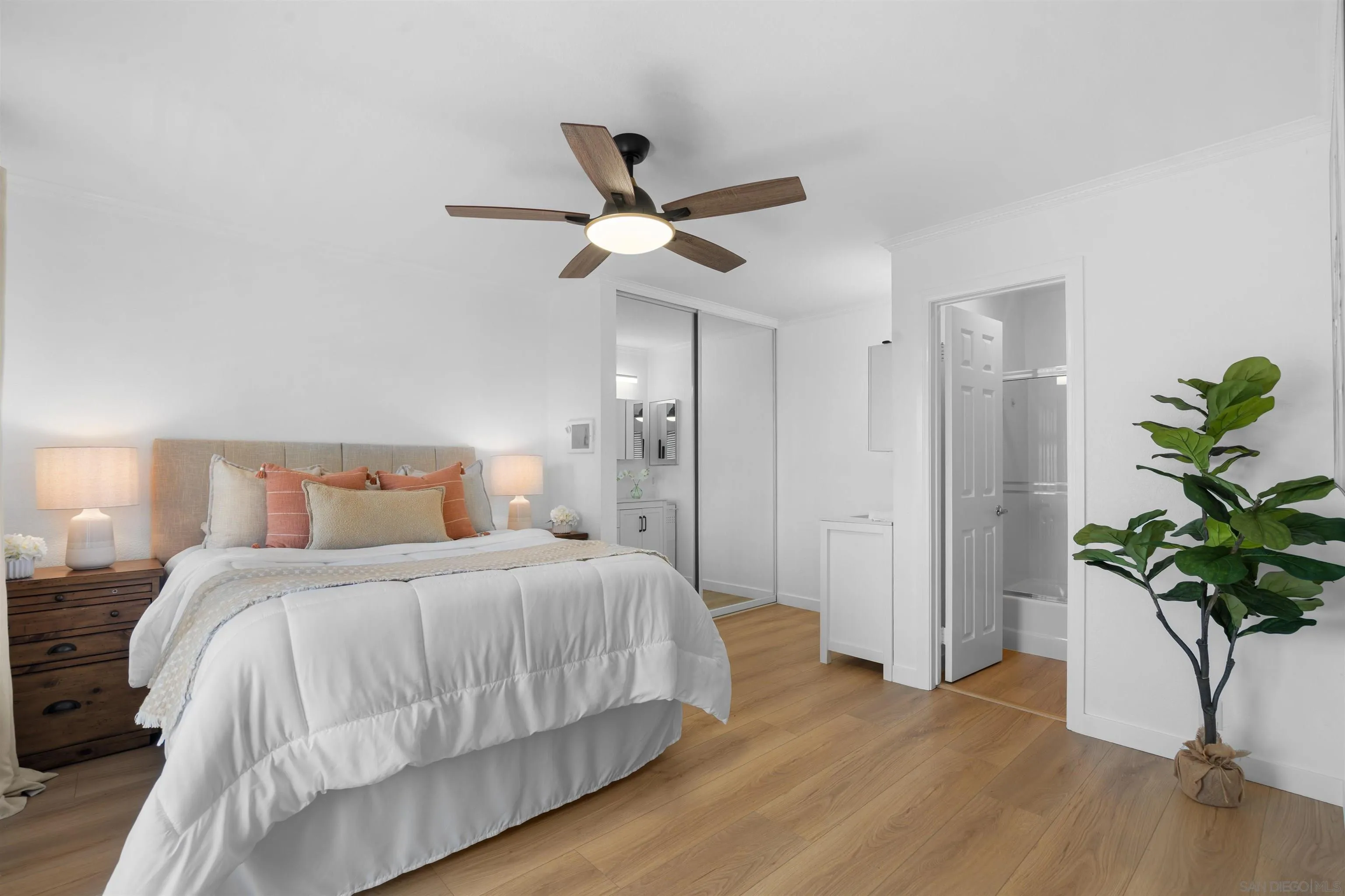 Photo #10: 260006673 Listing: Photo #10