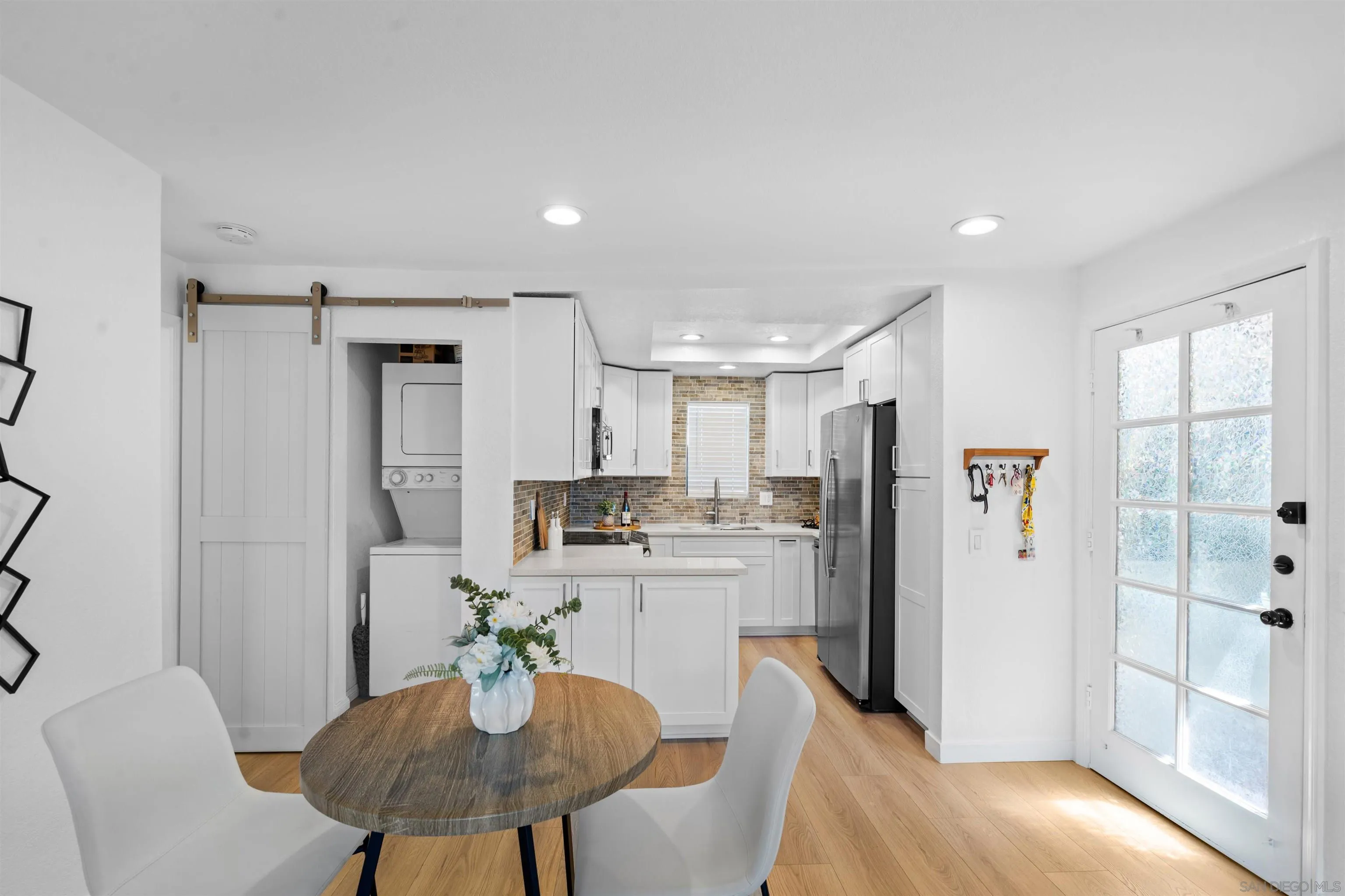 Photo #5: 260006673 Listing: Photo #5