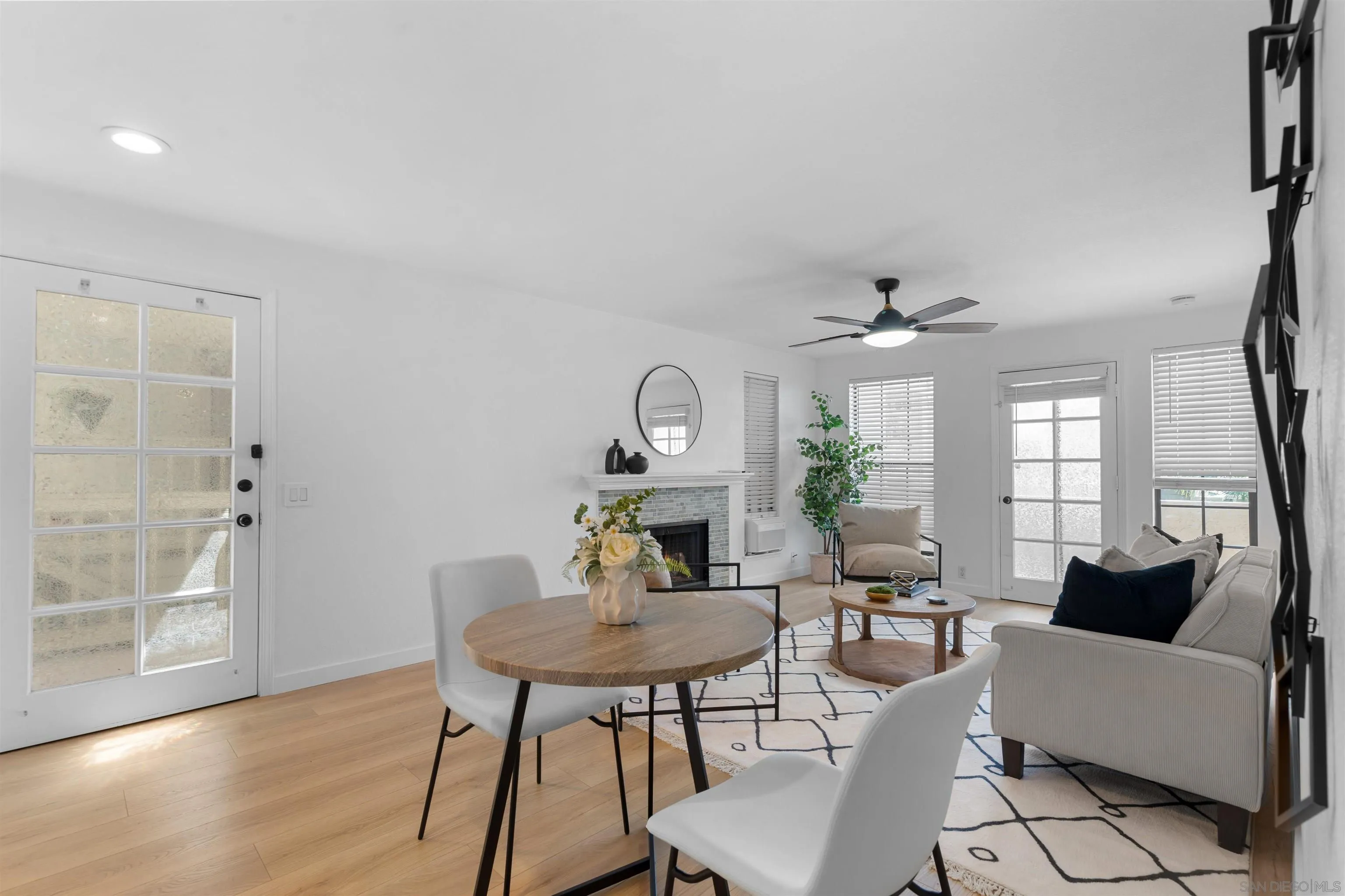 Photo #4: 260006673 Listing: Photo #4