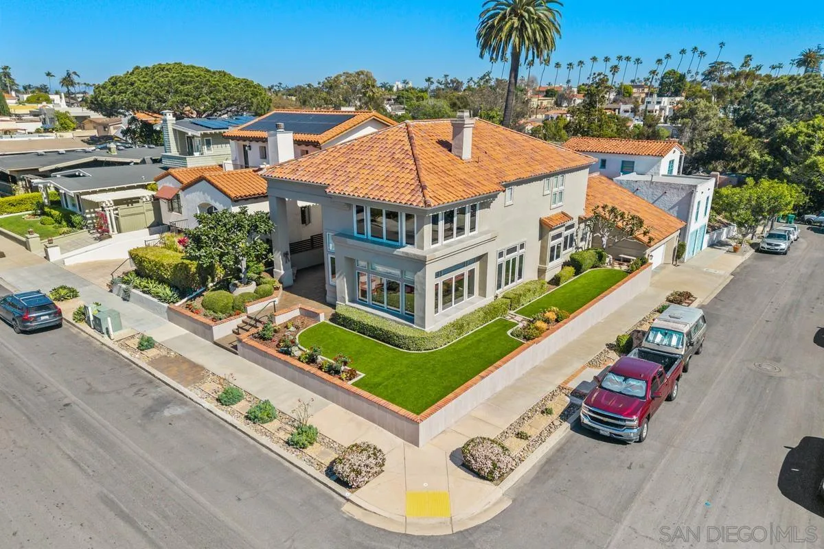 https://cdn.realtyfeed.com/cdn/127/260006675/14dbb1e3150f013067a2fd5600beca37.webp