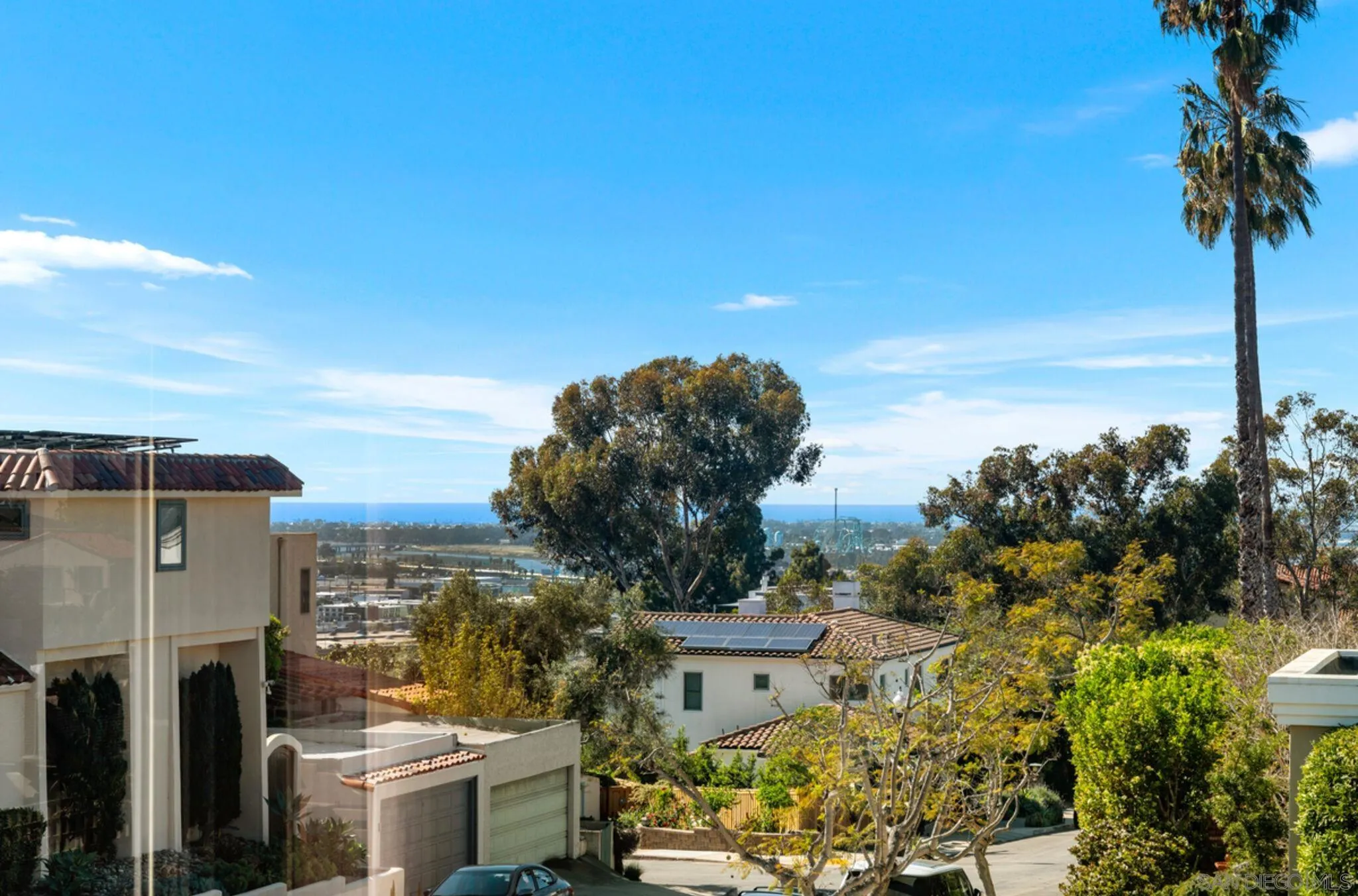 https://cdn.realtyfeed.com/cdn/127/260006675/4c5b0c36fdaa35877aec02764ba0739f.webp