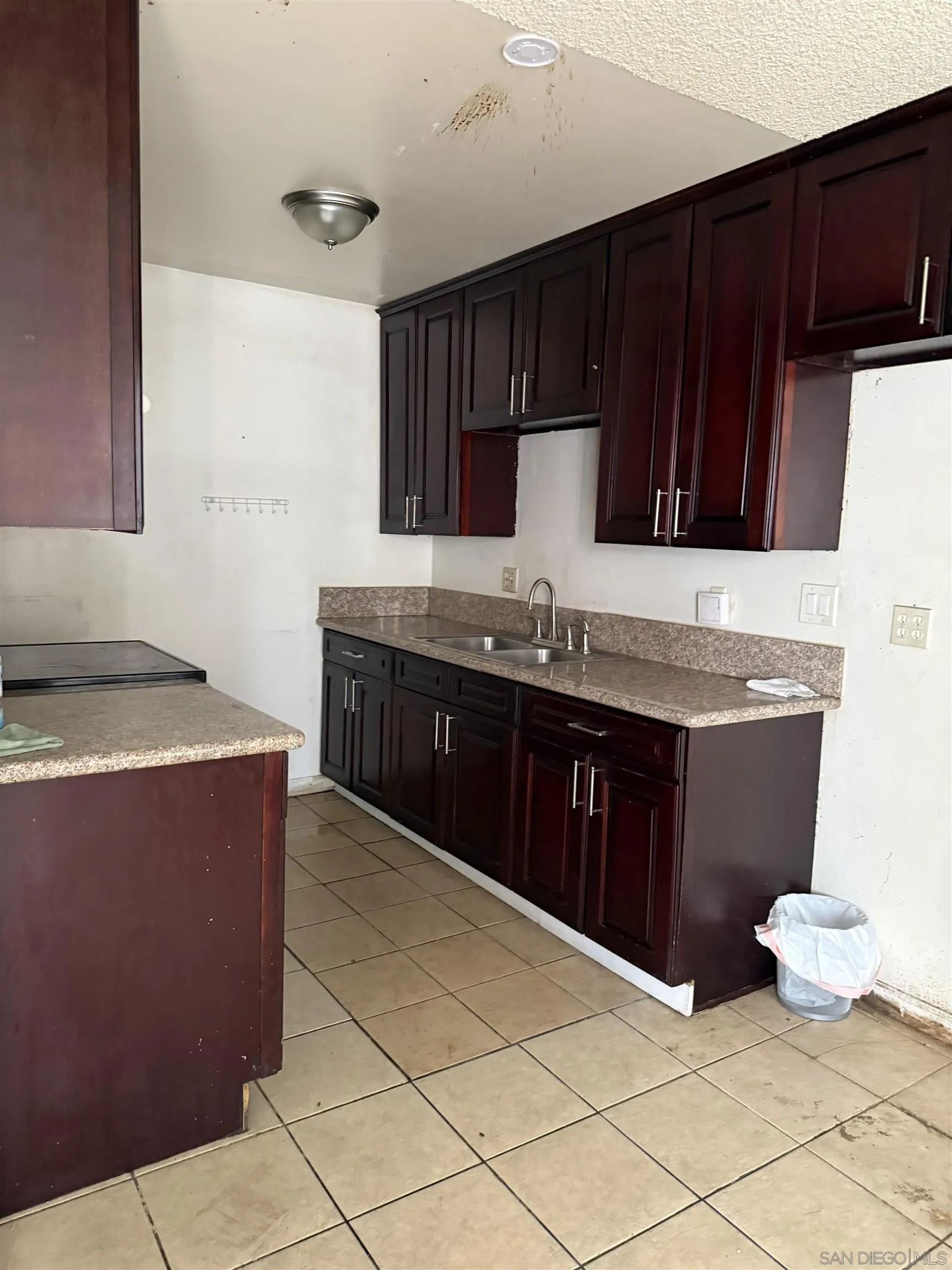 Photo #3: 260006678 Listing: Photo #3