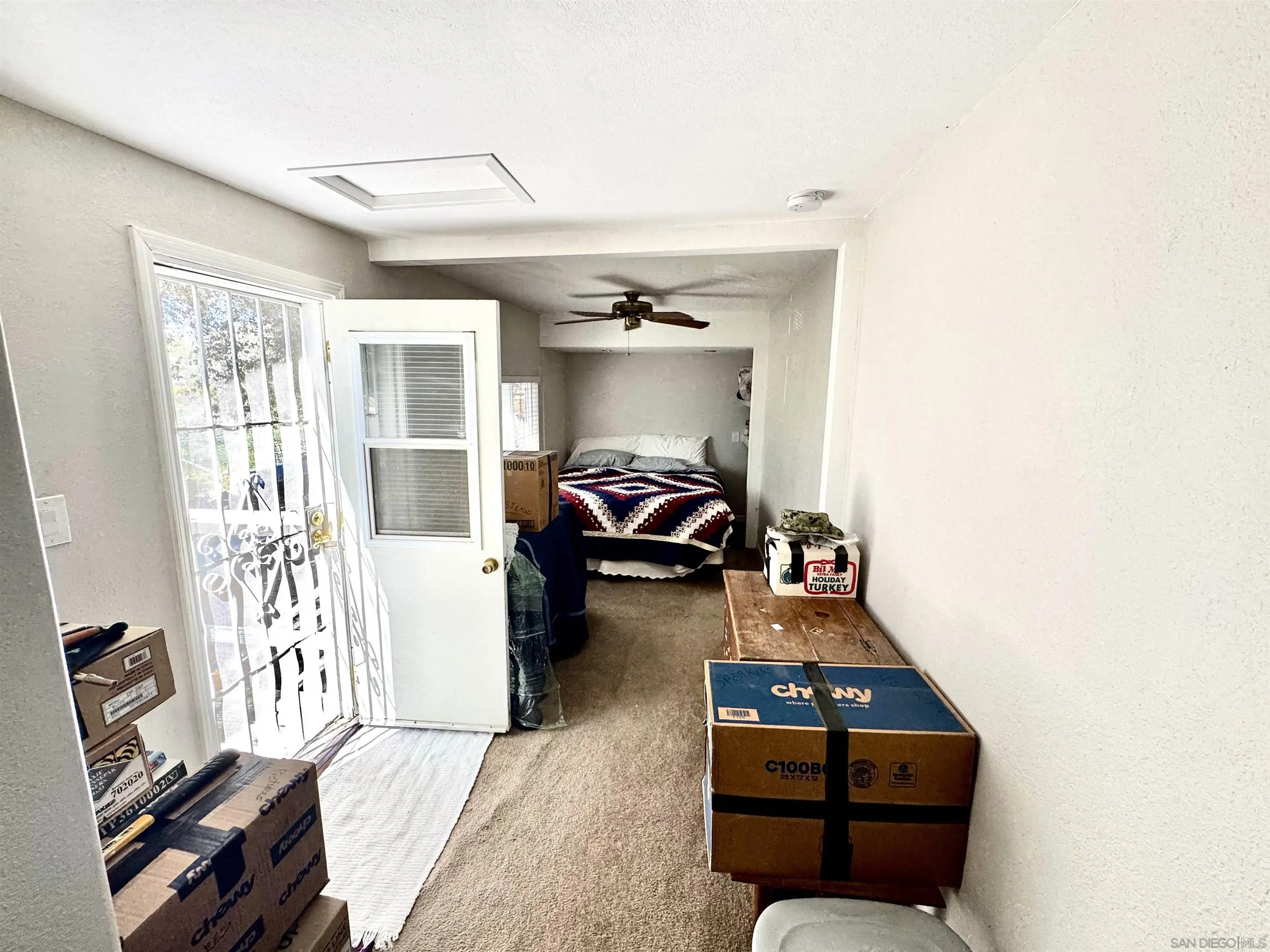https://cdn.realtyfeed.com/cdn/127/260006681/98d75a90e769434658e7bccd7a9f74cb.webp