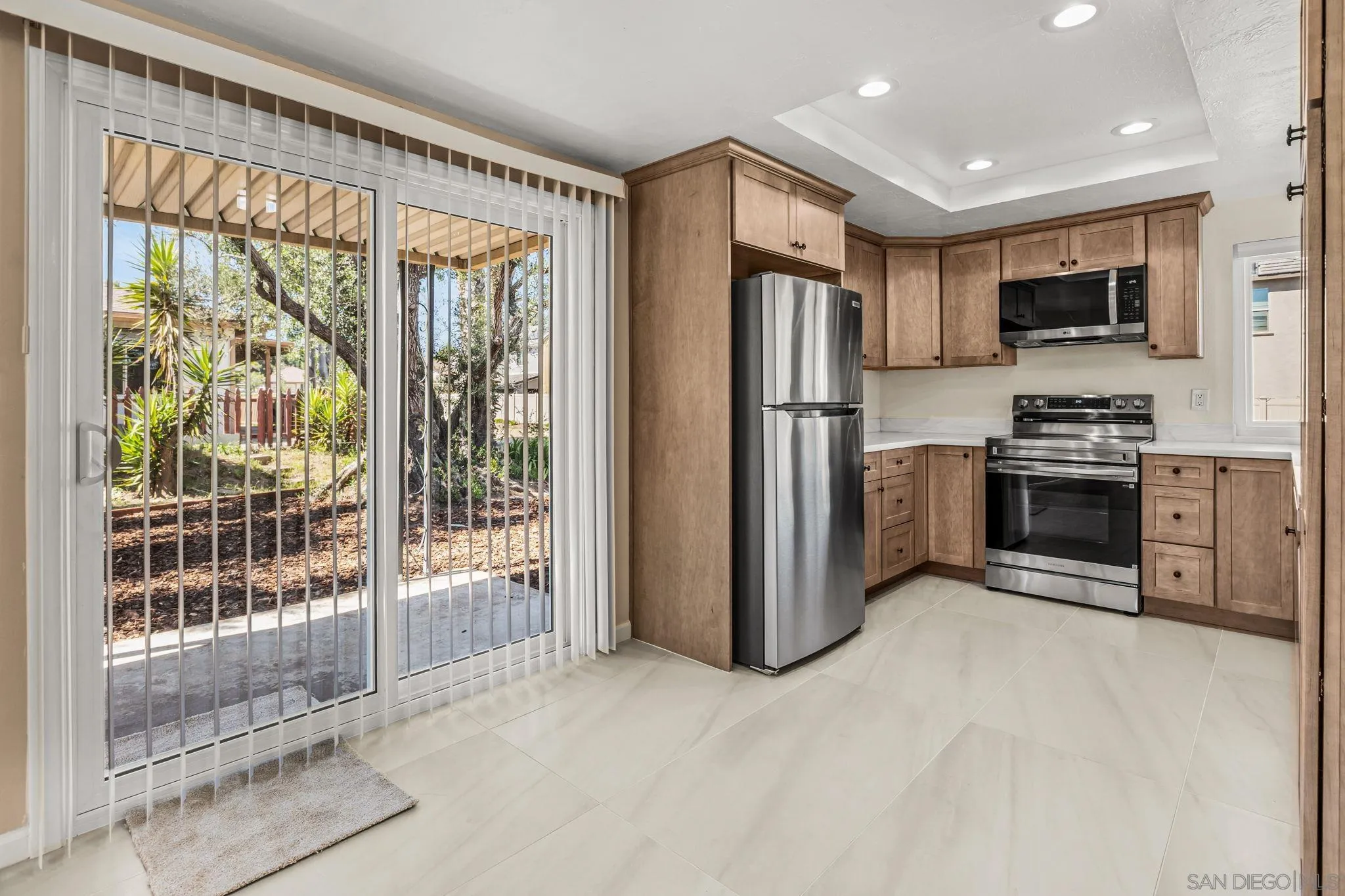 https://cdn.realtyfeed.com/cdn/127/260006682/013b72f7363210605c54bc43b18efadf.webp