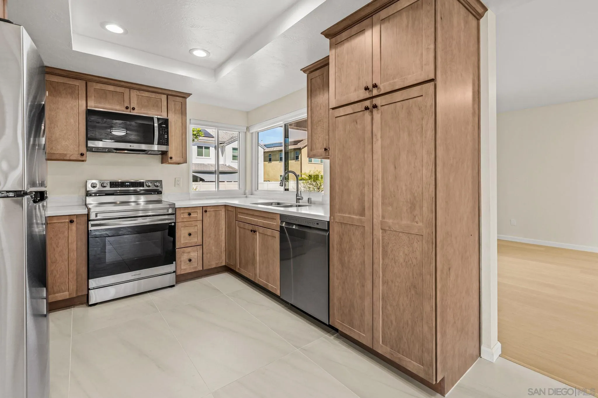 https://cdn.realtyfeed.com/cdn/127/260006682/0a83634626999e506f7338569bb8b8a1.webp