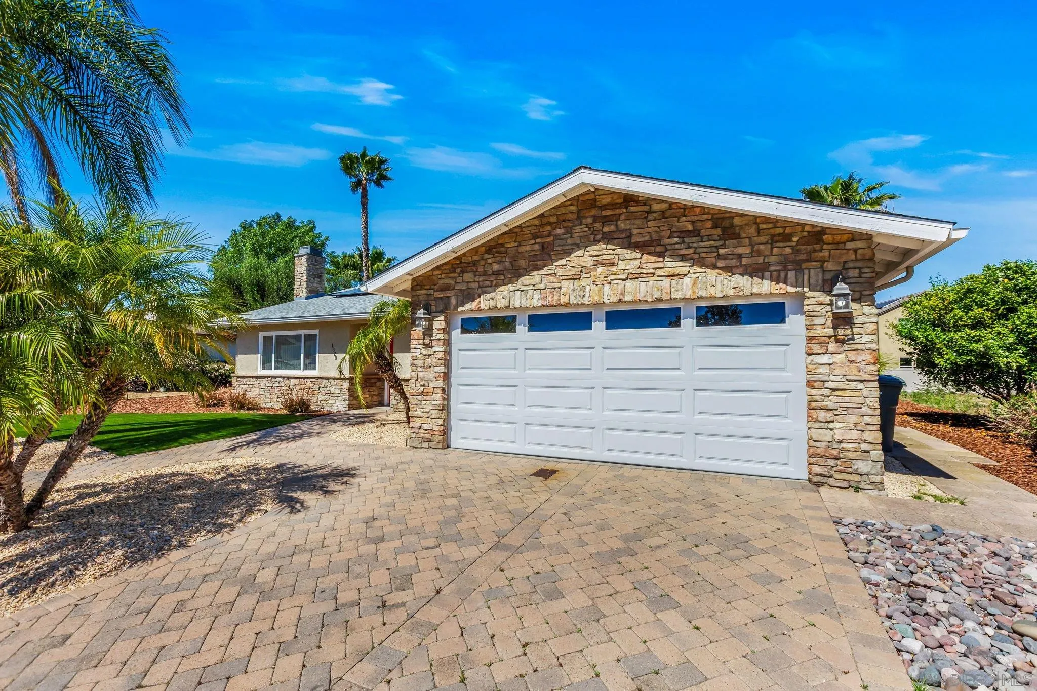 https://cdn.realtyfeed.com/cdn/127/260006682/400213b803de7b597fd88bd3bb5d8c9e.webp