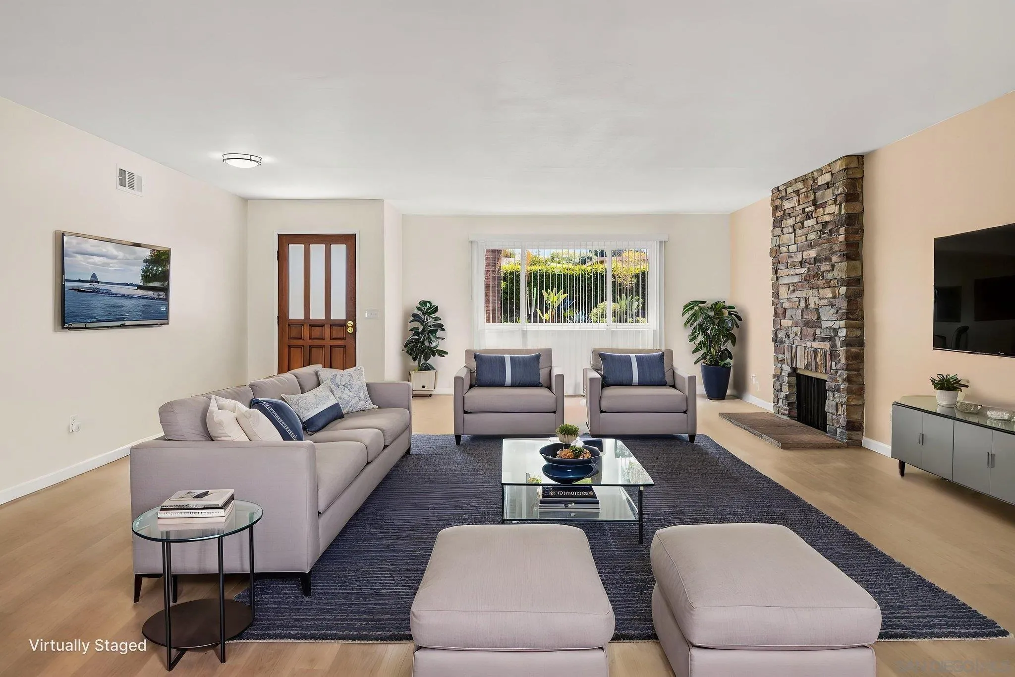 https://cdn.realtyfeed.com/cdn/127/260006682/6eb4a92e3ee479e29df0818048aae7c6.webp