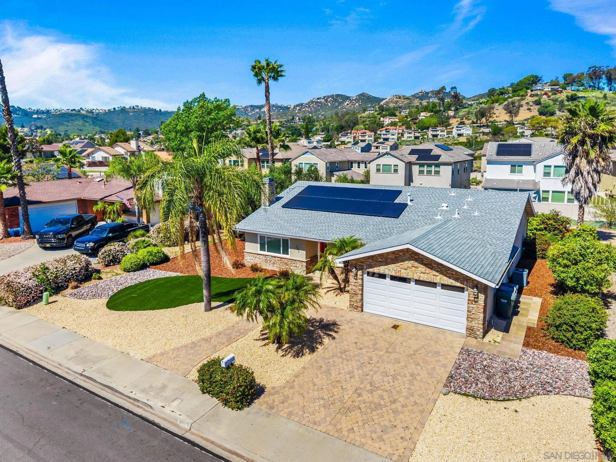 https://cdn.realtyfeed.com/cdn/127/260006682/9841d57f81156cac15e4b8981beb50b9.webp