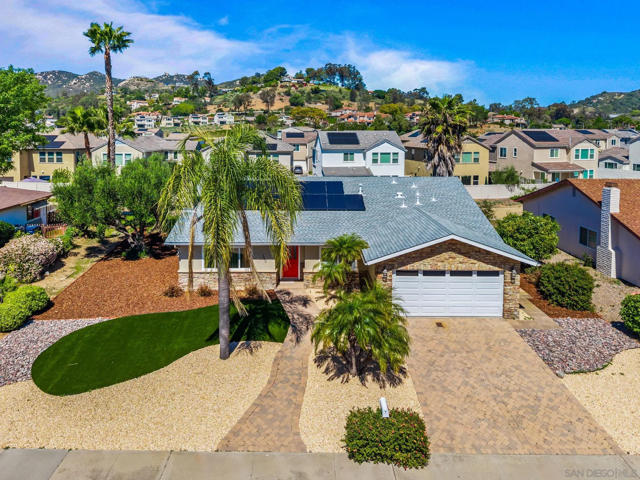 https://cdn.realtyfeed.com/cdn/127/260006682/9b40fad7c1aff63bb28914dc43487b02.webp