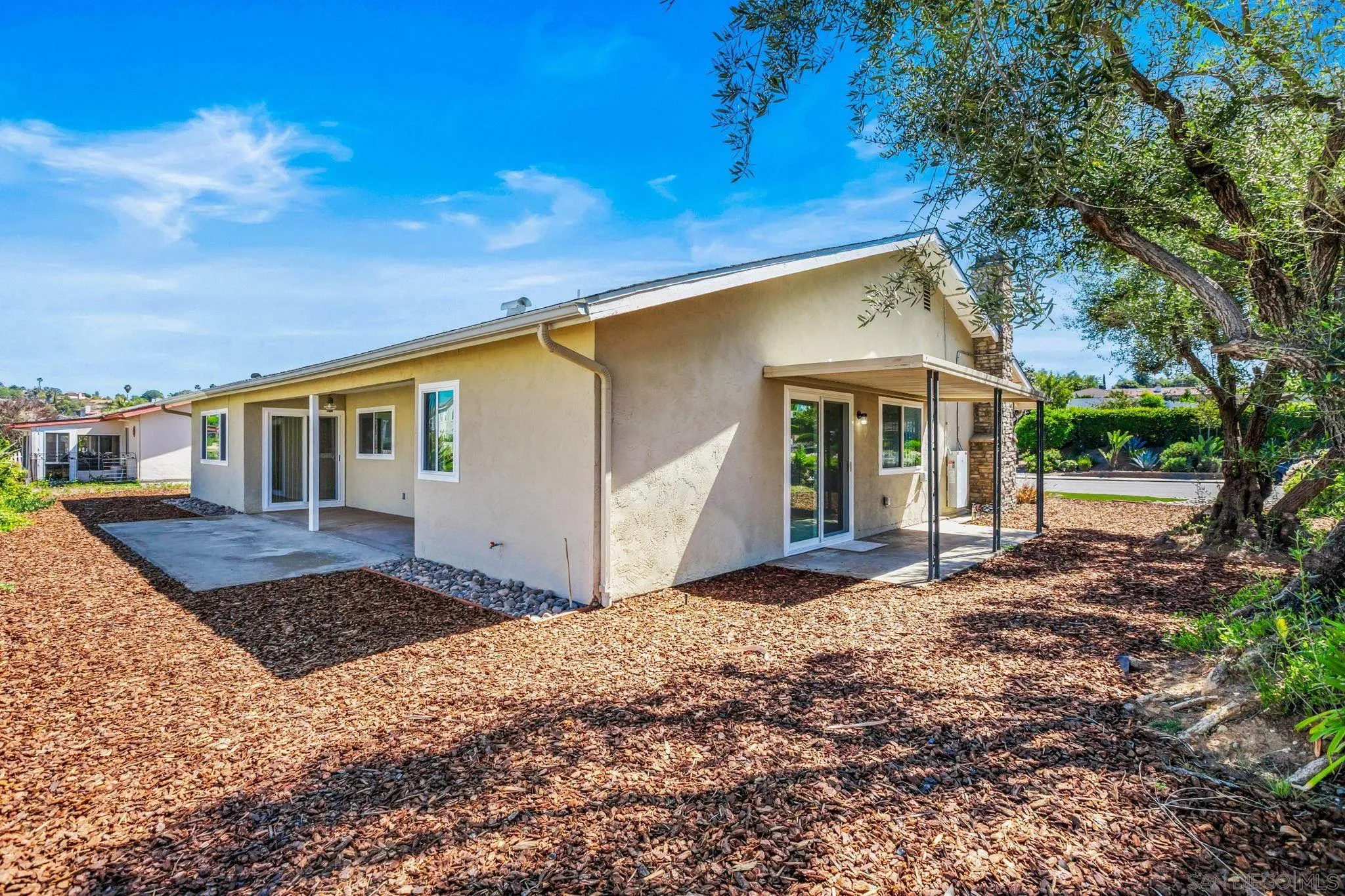 https://cdn.realtyfeed.com/cdn/127/260006682/dd21defc4bb75eab3484bd7d40289efd.webp
