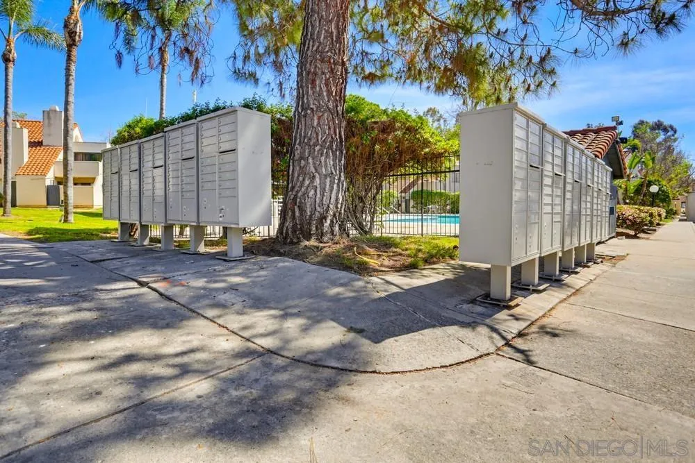 https://cdn.realtyfeed.com/cdn/127/260006686/da478c566bd185e16869dd4a9b466f5b.webp