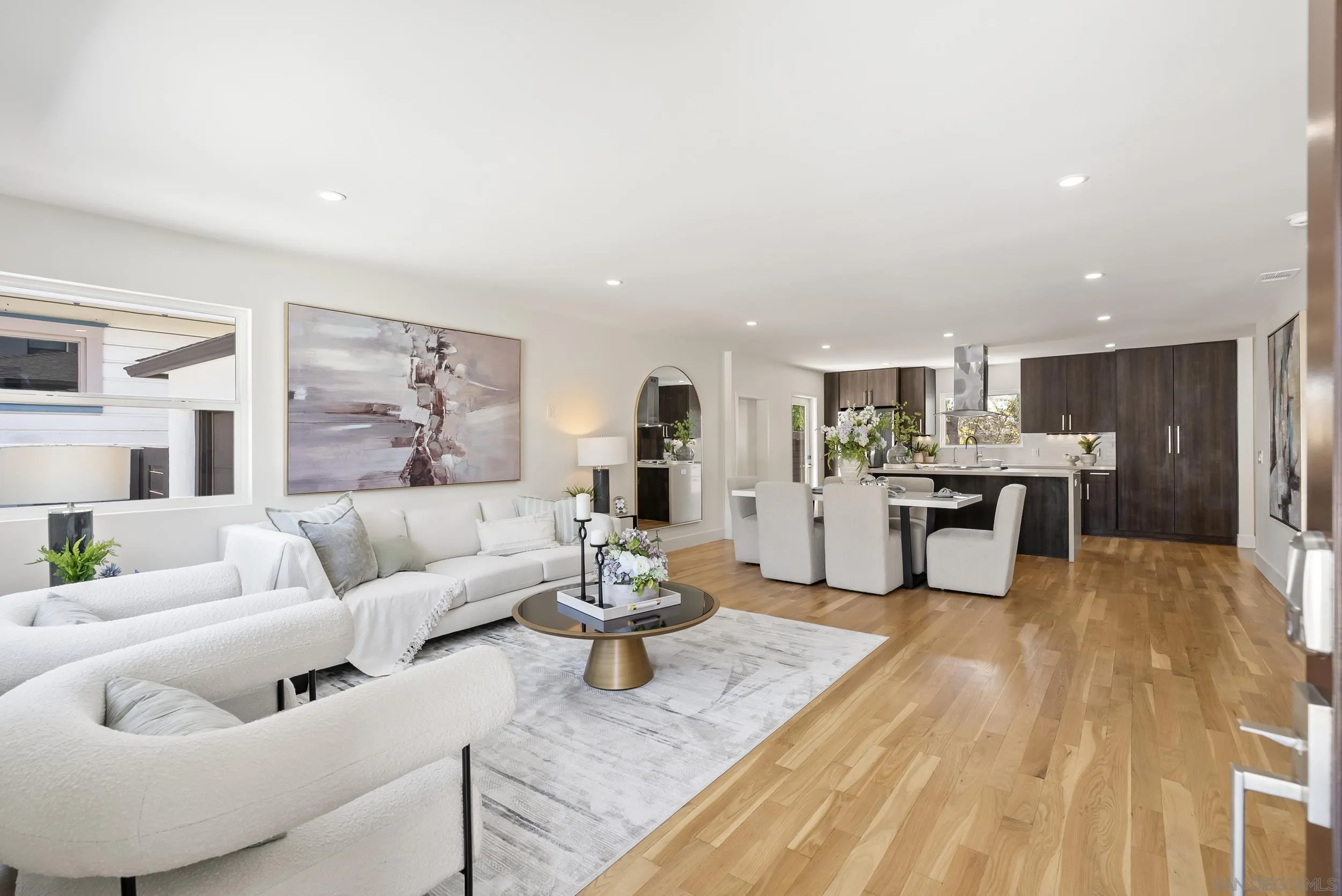 https://cdn.realtyfeed.com/cdn/127/260006689/46f2a8c1f743df9b2b5c0f6544803eaa.webp