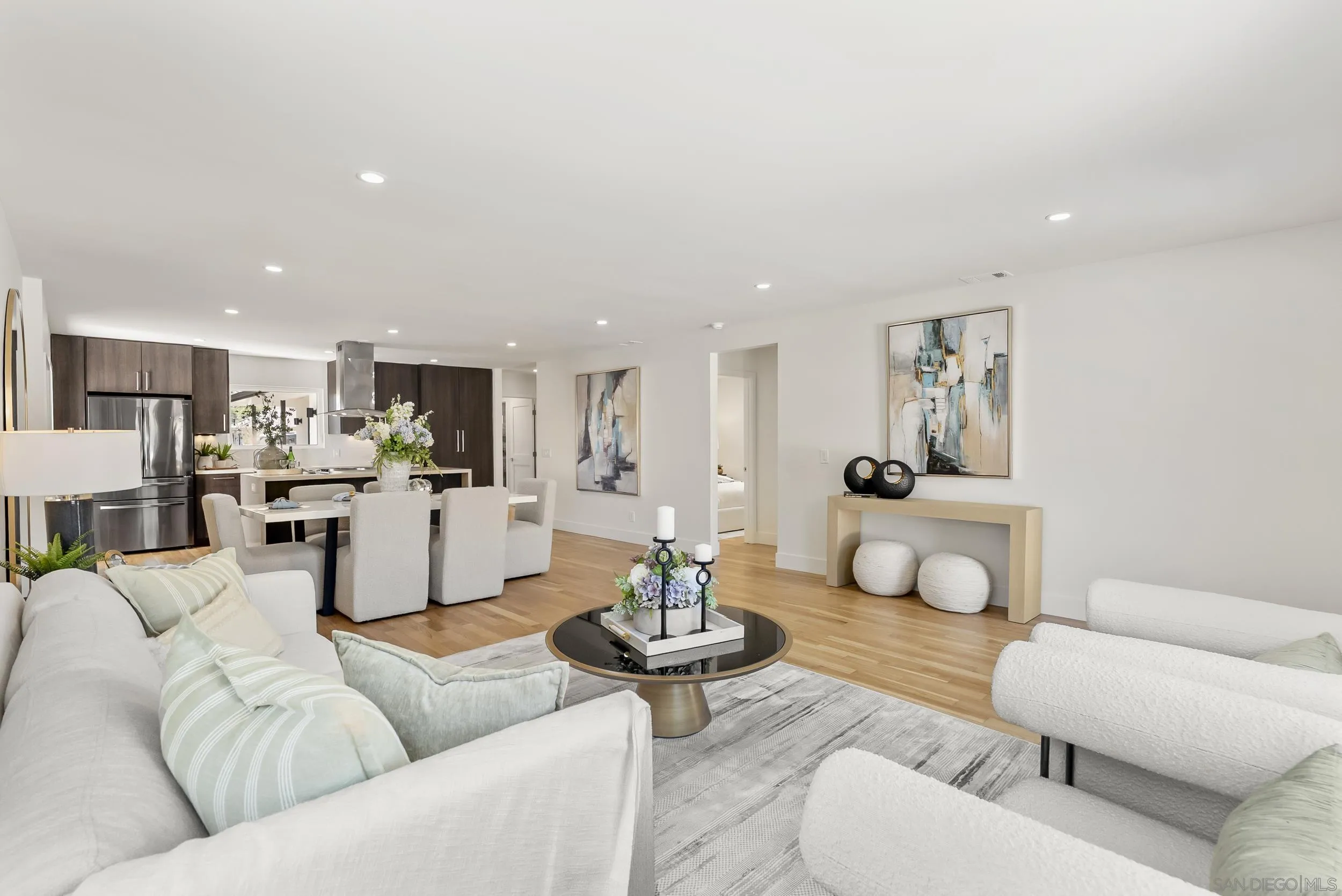https://cdn.realtyfeed.com/cdn/127/260006689/763b12793c976ab2ec44c5ebd3a41343.webp