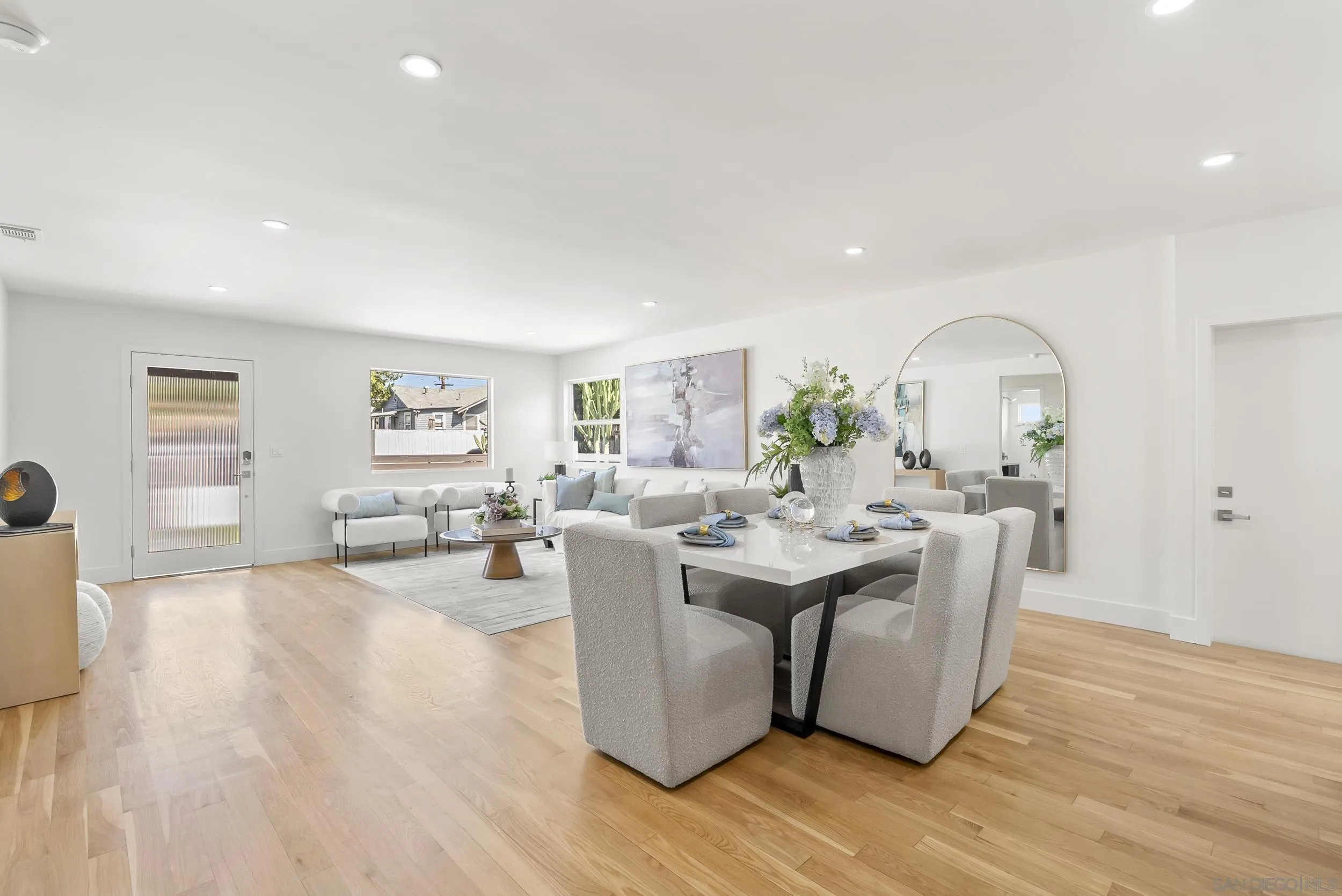 https://cdn.realtyfeed.com/cdn/127/260006689/af99950cc96ff342e34ef03a3c10e858.webp