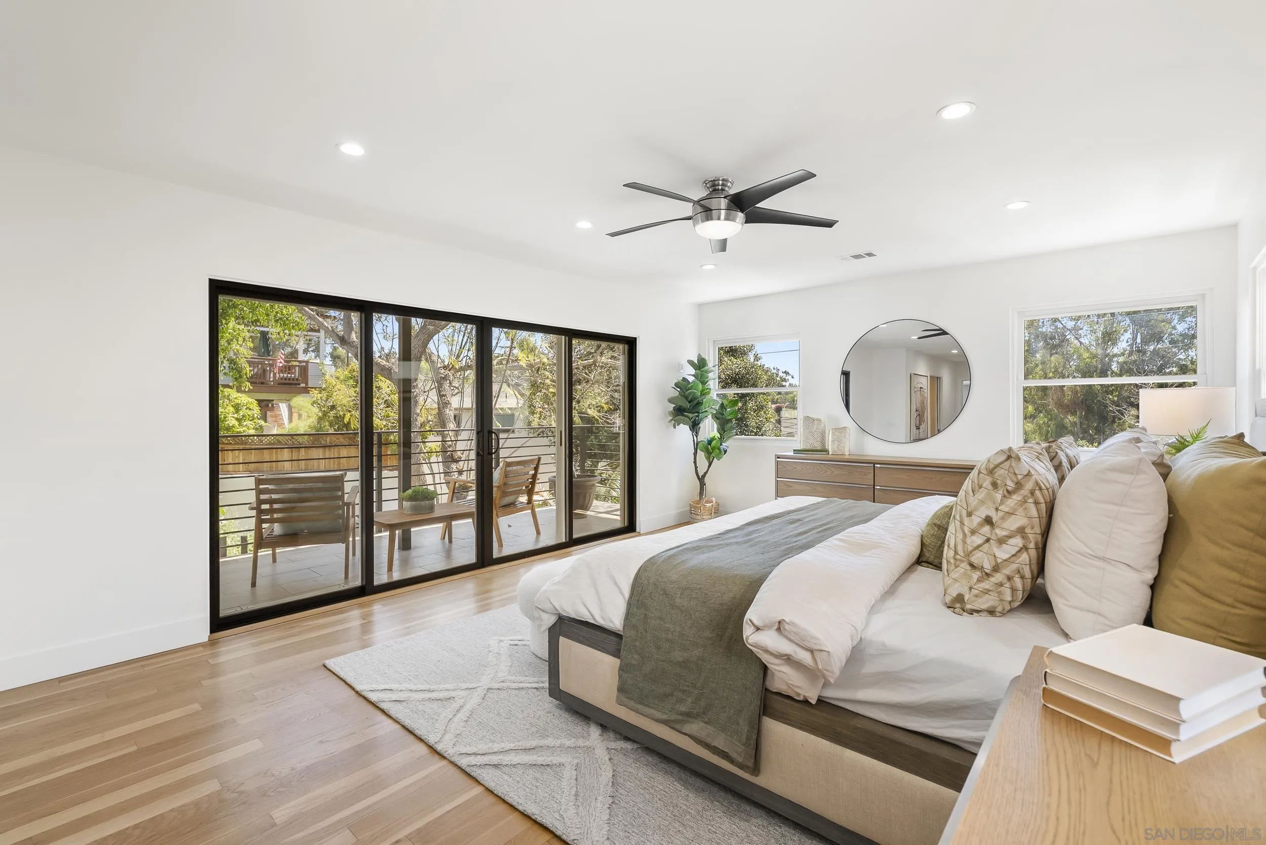 https://cdn.realtyfeed.com/cdn/127/260006689/c9cd200638f9baed2f5cca316b4b5cea.webp