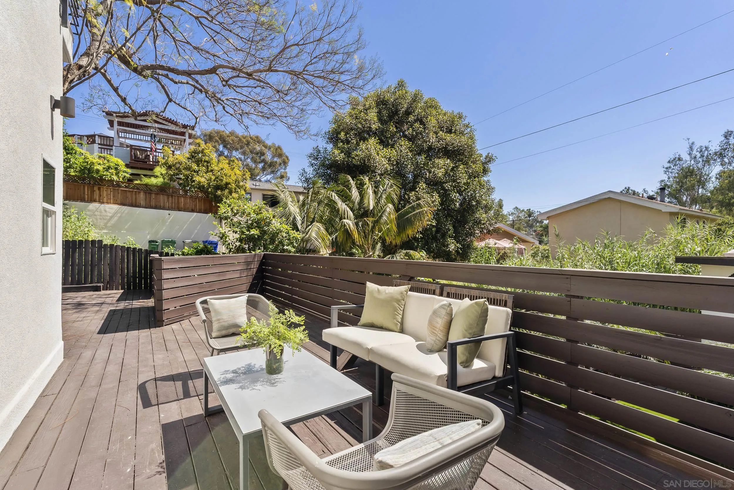 https://cdn.realtyfeed.com/cdn/127/260006689/e067f53fff188c5c0676f3d65663e031.webp