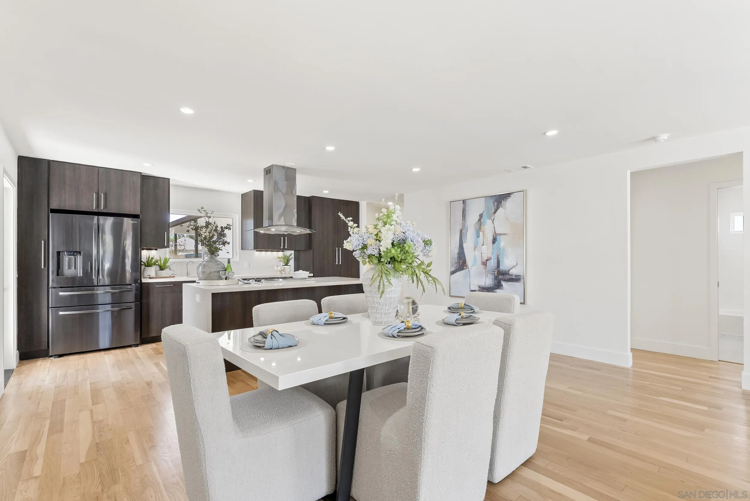 https://cdn.realtyfeed.com/cdn/127/260006689/e585e582356b0feeb8db7ca60715150b.webp