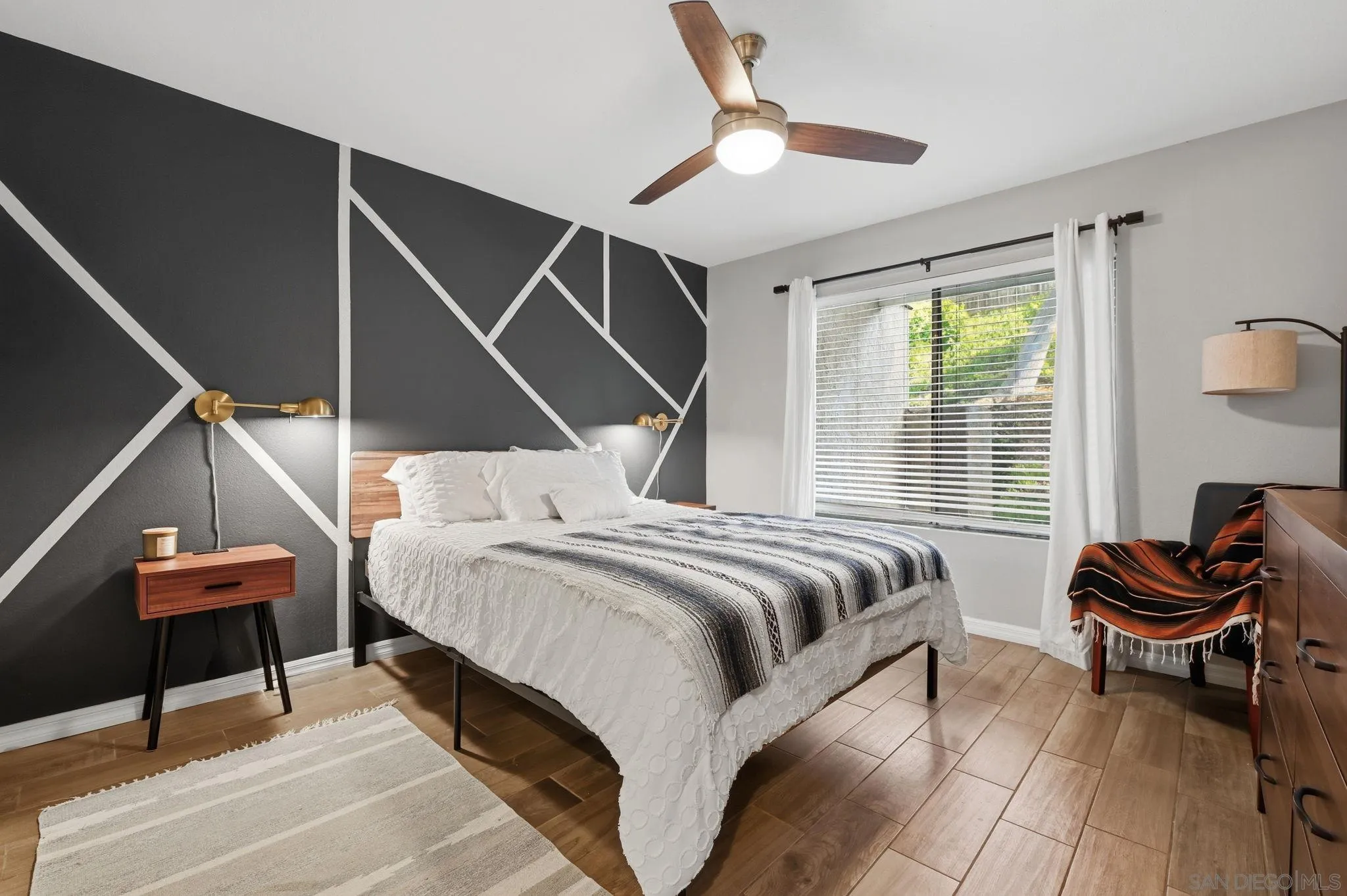 https://cdn.realtyfeed.com/cdn/127/260006692/9e3da2435b20aa7a5c36eabc5a2721cf.webp