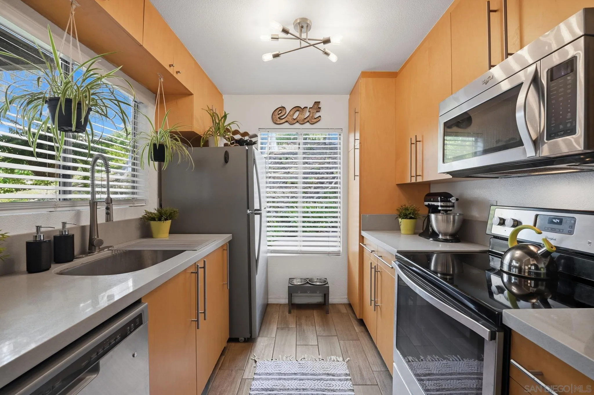 https://cdn.realtyfeed.com/cdn/127/260006692/e7a524c0ddef87028c2bd0c4fbf90385.webp