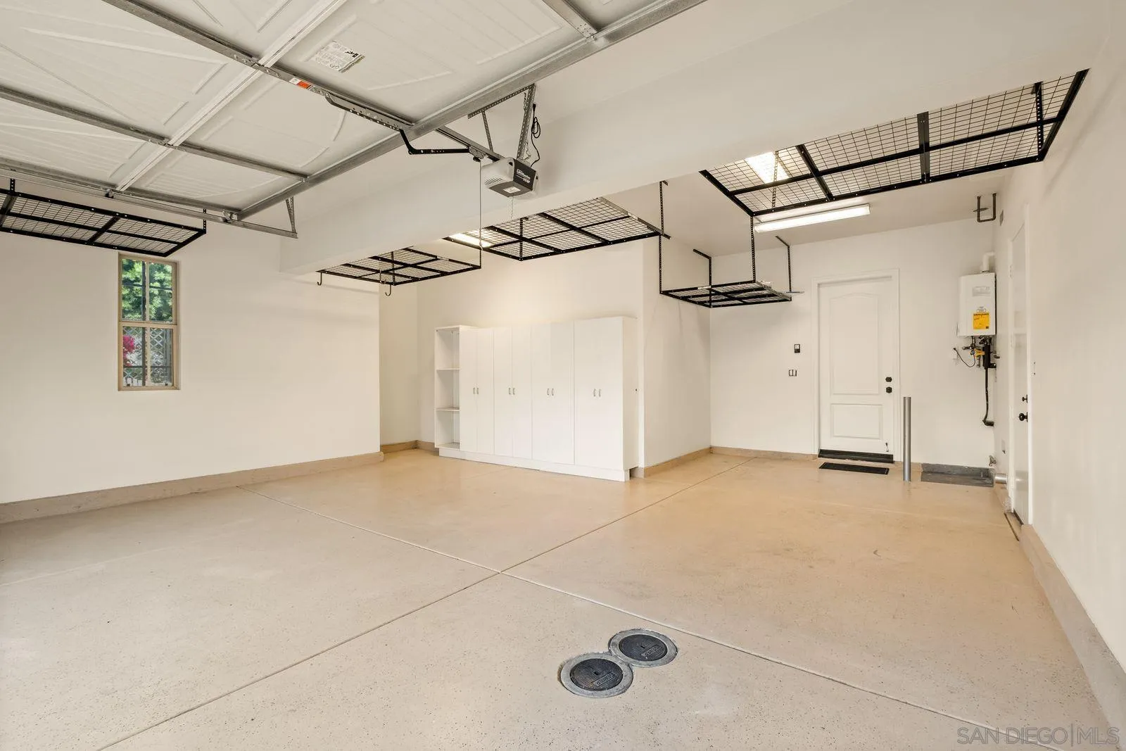 https://cdn.realtyfeed.com/cdn/127/260006706/9dbf1fd8d8f4de4150641b968c61b843.webp