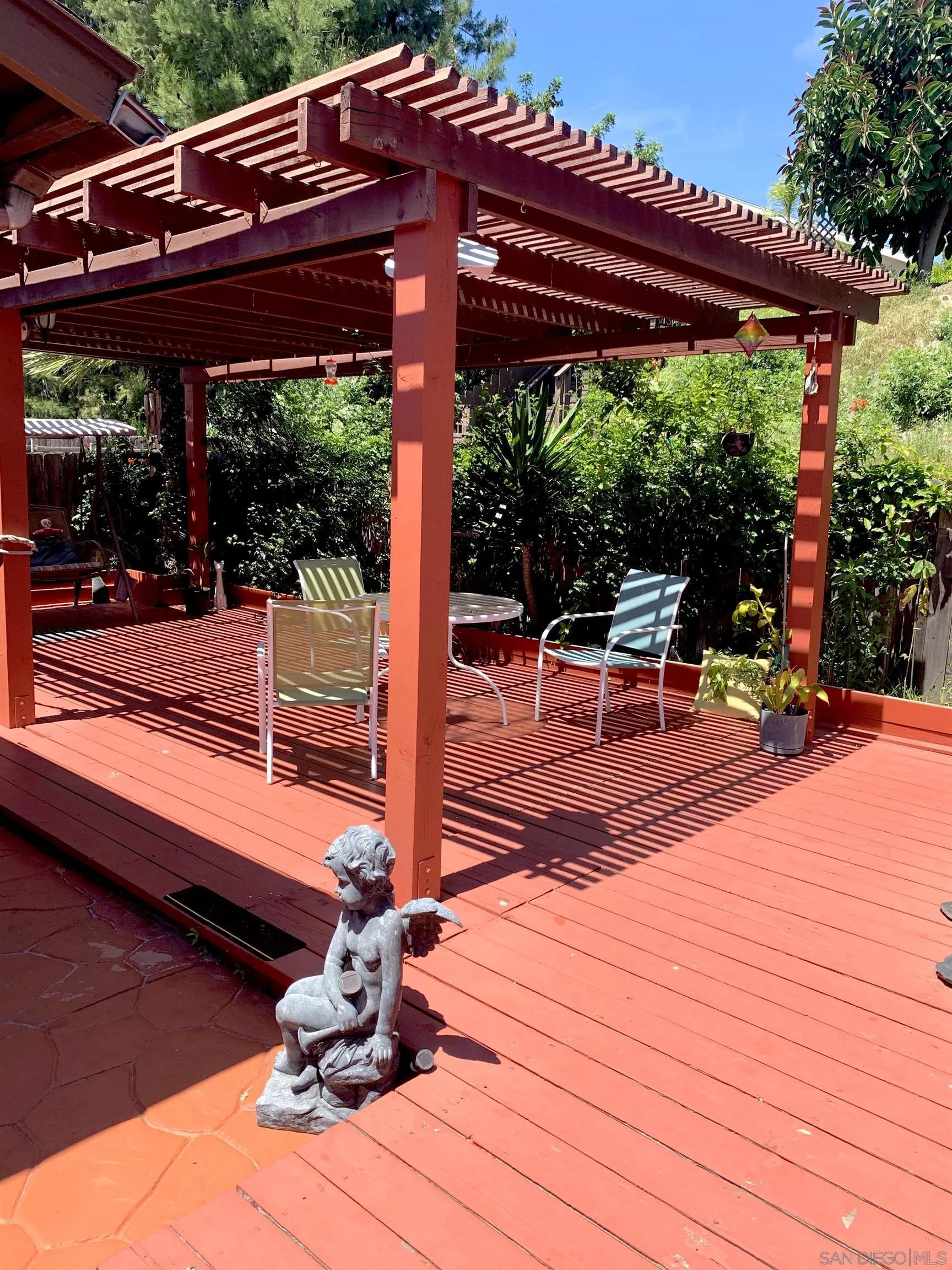 https://cdn.realtyfeed.com/cdn/127/260006710/37b9c24bee4b30bc4087b0d303f35548.webp