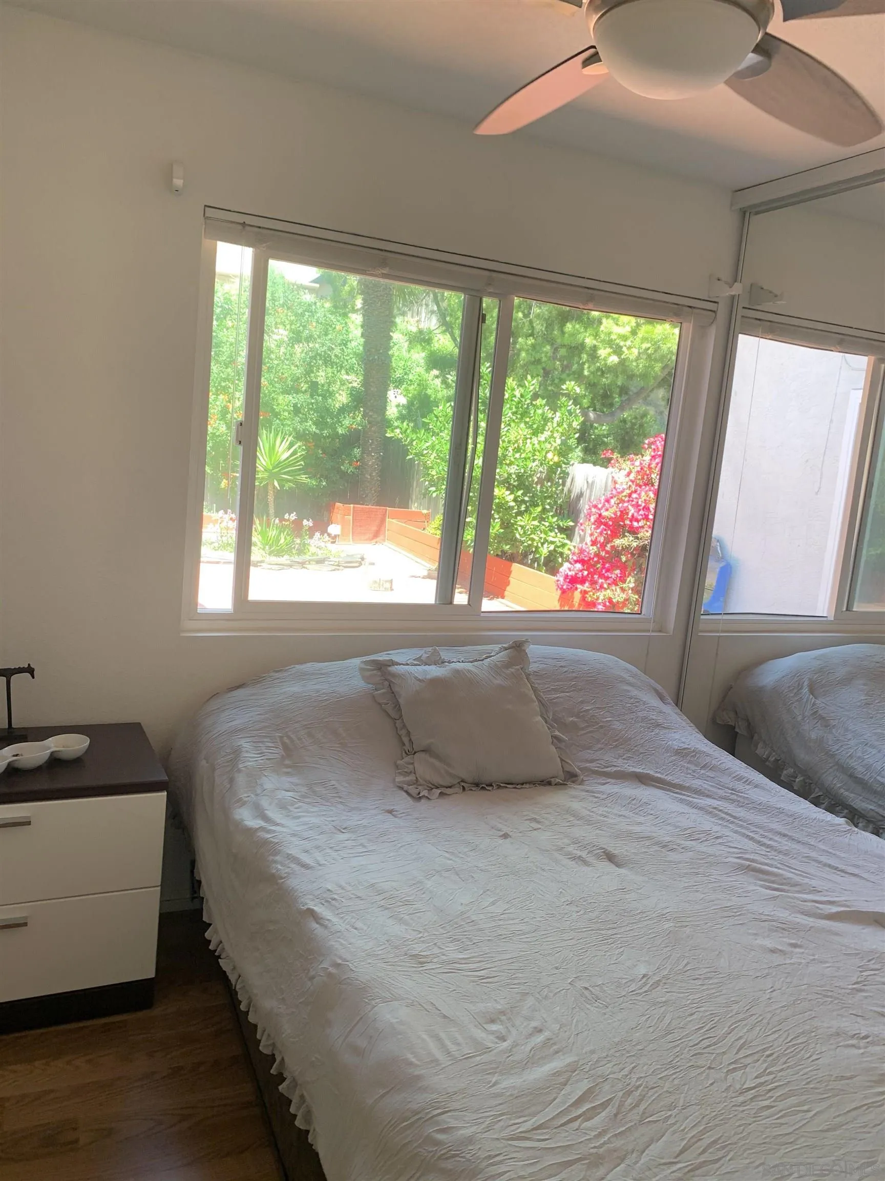 https://cdn.realtyfeed.com/cdn/127/260006710/818c95ee278ca8c3c5ef7926ef7382c6.webp