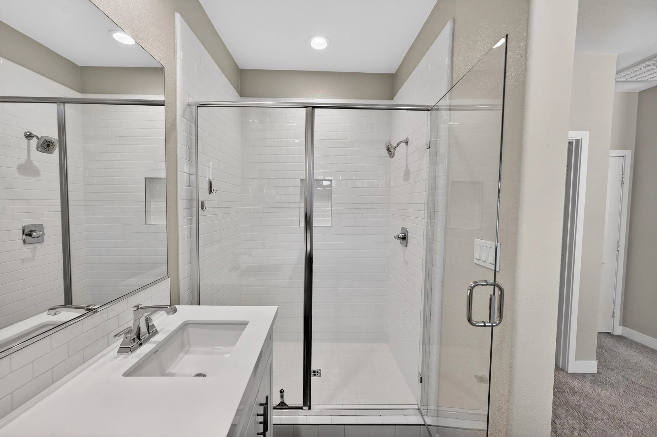 https://cdn.realtyfeed.com/cdn/127/260006713/0f945e029730e56ef081d5ffa9dd8102.webp