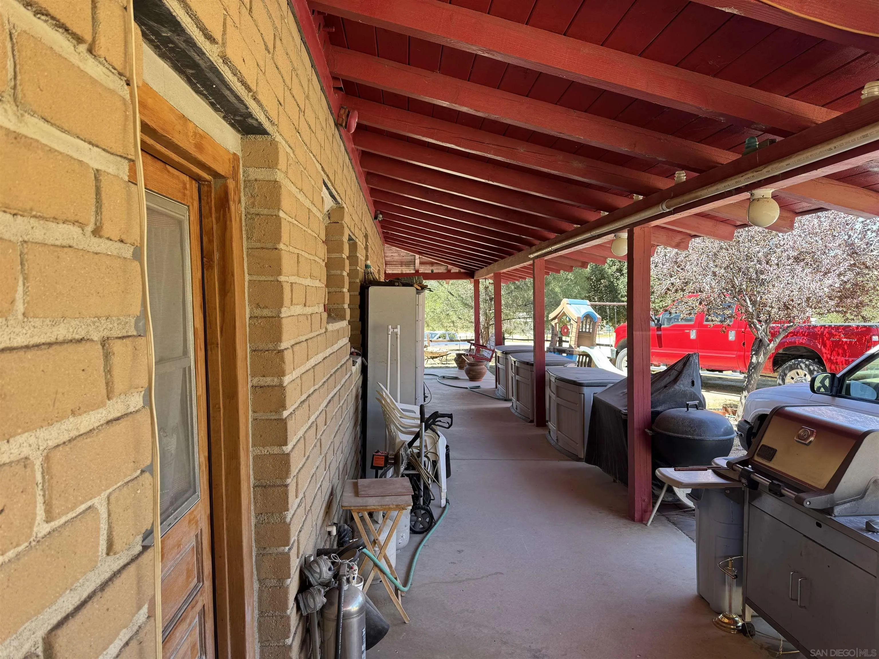 https://cdn.realtyfeed.com/cdn/127/260006714/0ebfe813567e5a0e4483256d16453bc6.webp