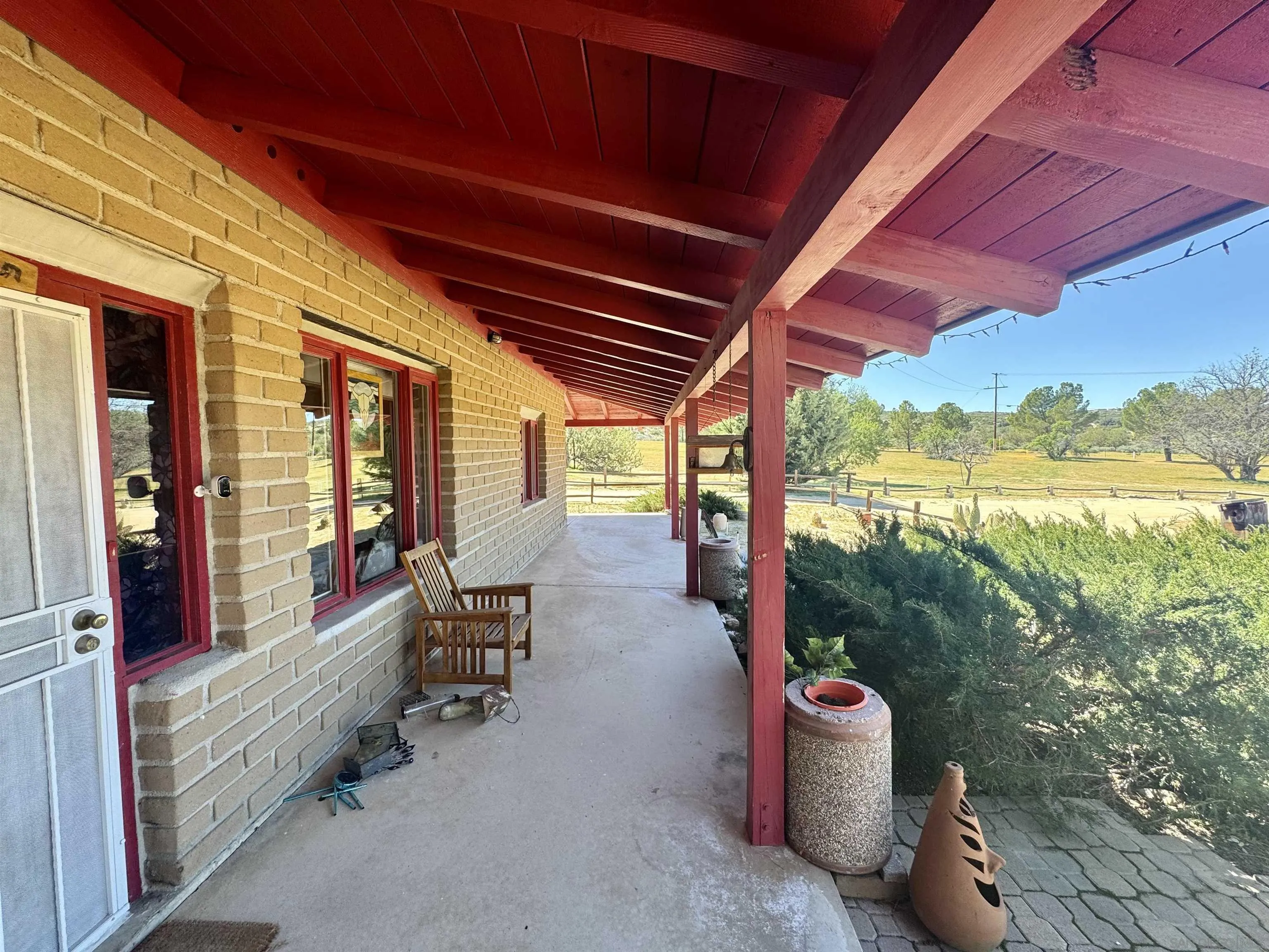 https://cdn.realtyfeed.com/cdn/127/260006714/85e10ff8270cc574f679e333a66b440f.webp