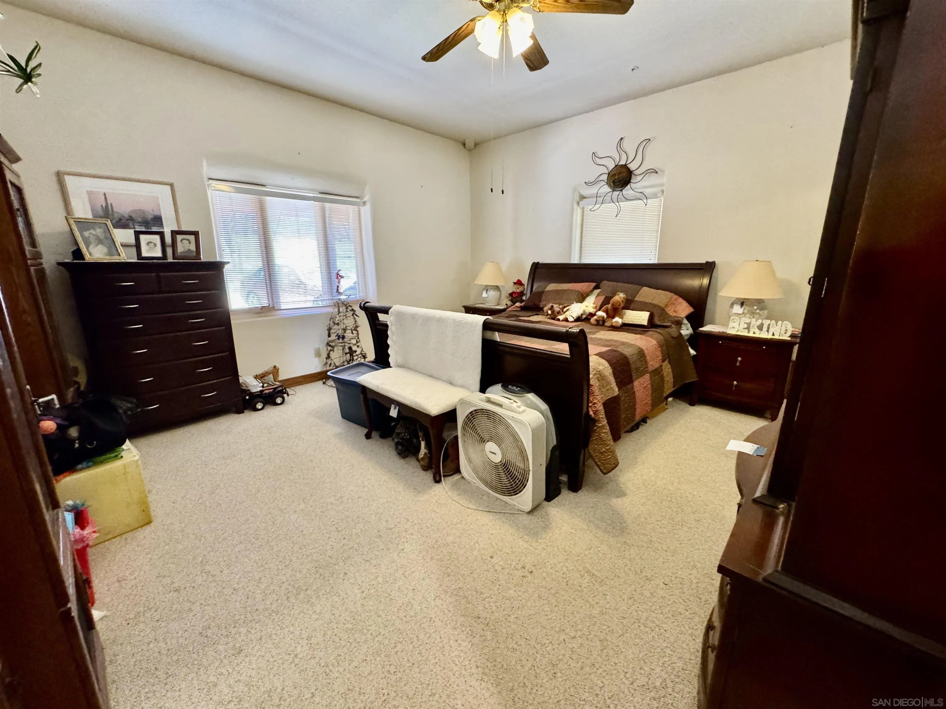 https://cdn.realtyfeed.com/cdn/127/260006714/b5519bacd1995ebc613f979403a7b98b.webp