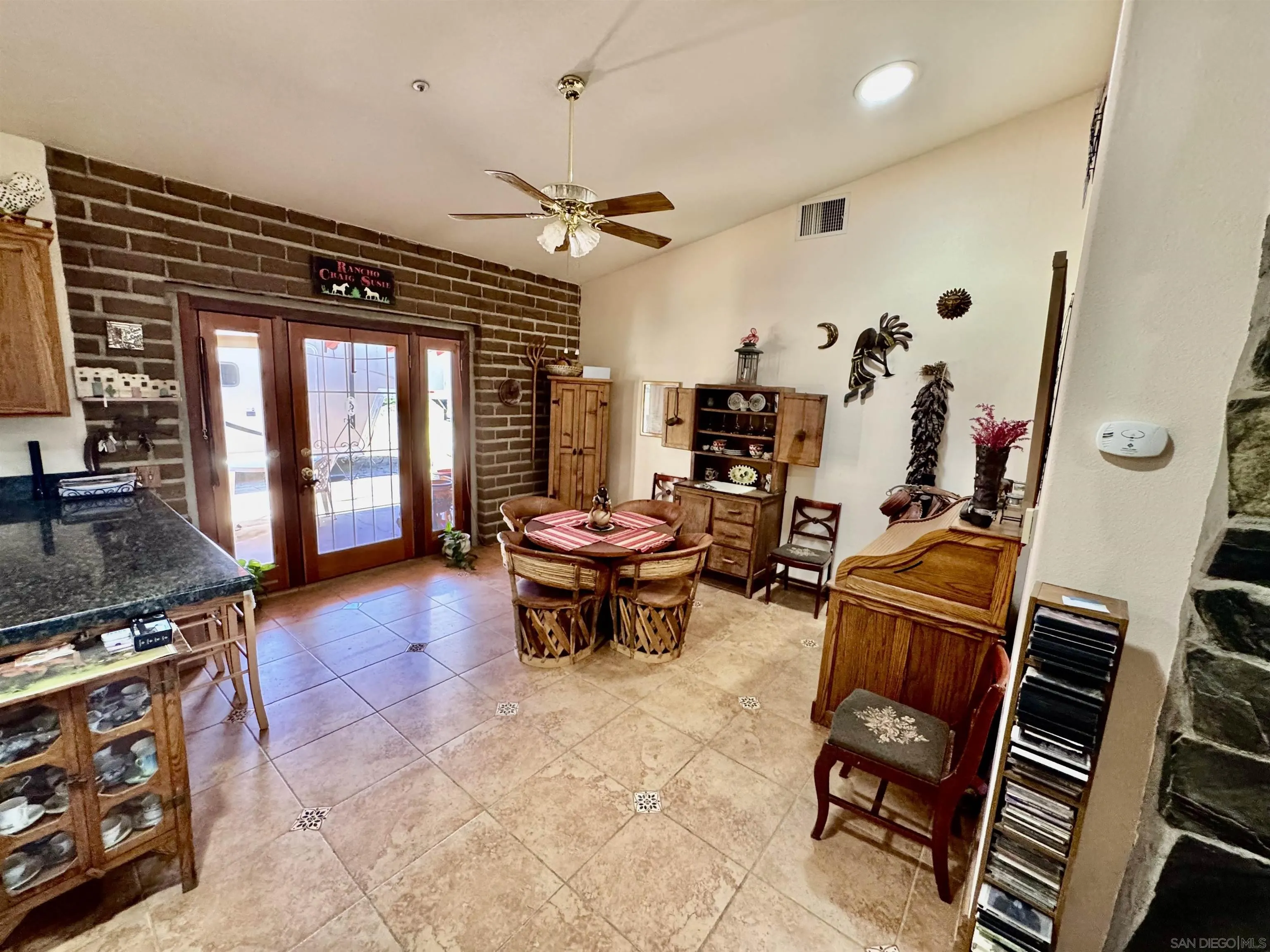 https://cdn.realtyfeed.com/cdn/127/260006714/e85732aec3c412558bda2b925a6b49a9.webp